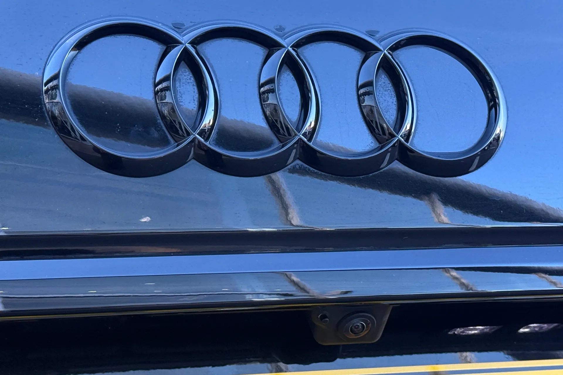 Audi Q5 thumbnail image number 23