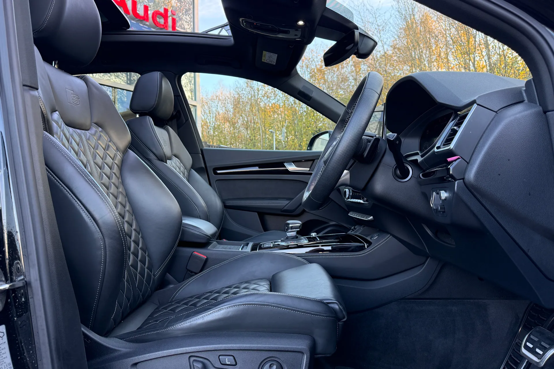 Audi Q5 thumbnail image number 13