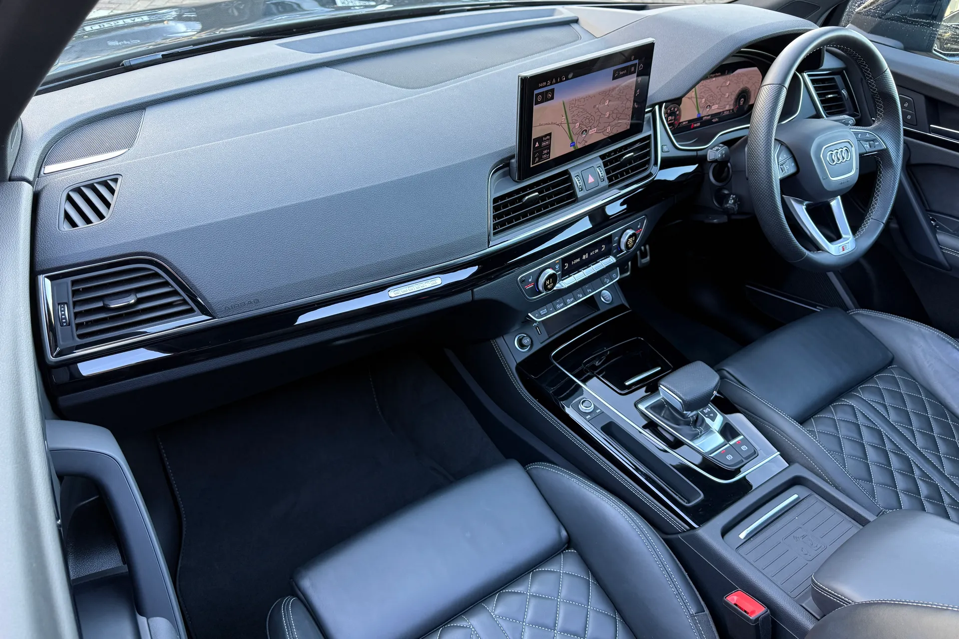 Audi Q5 thumbnail image number 18