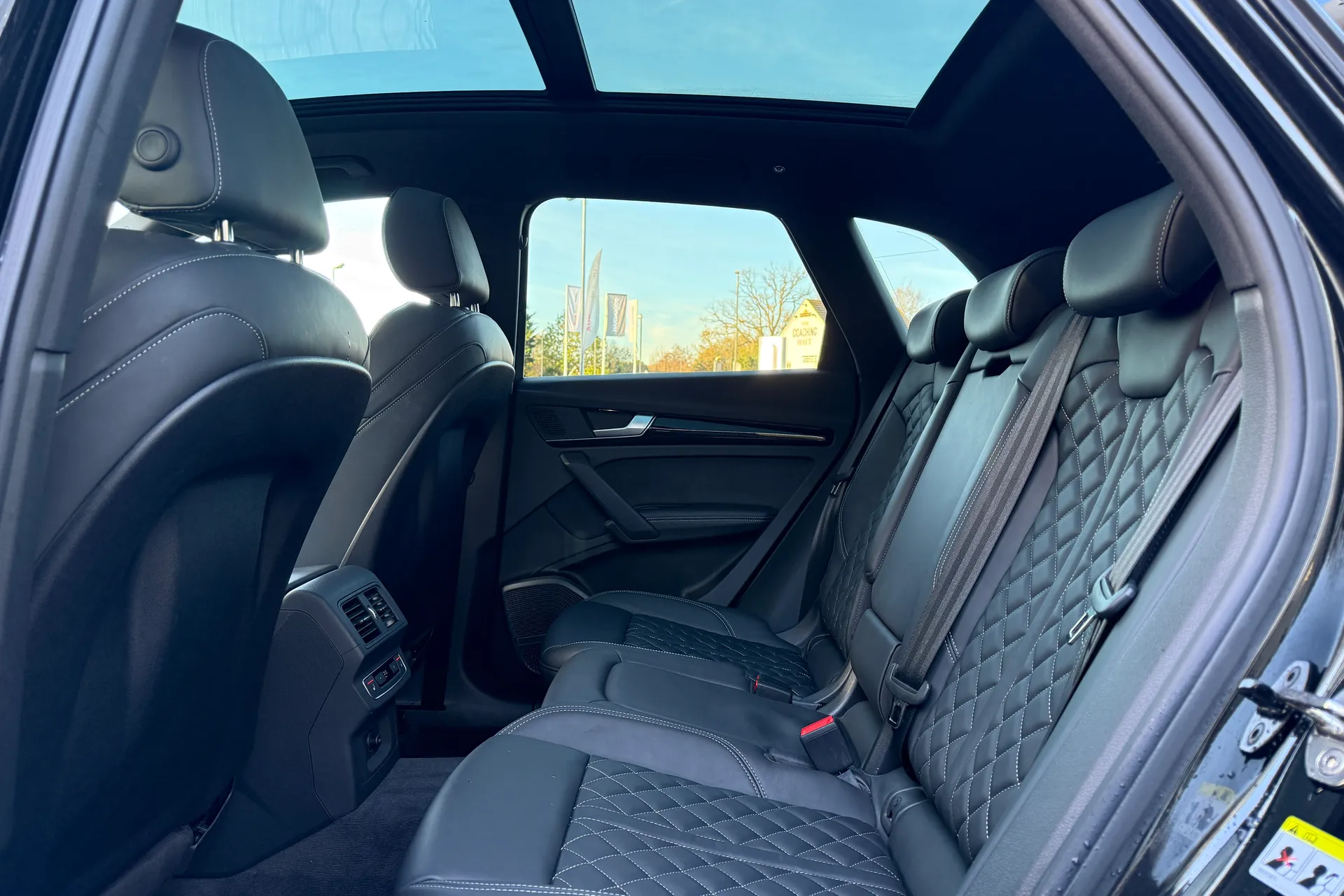 Audi Q5 thumbnail image number 21