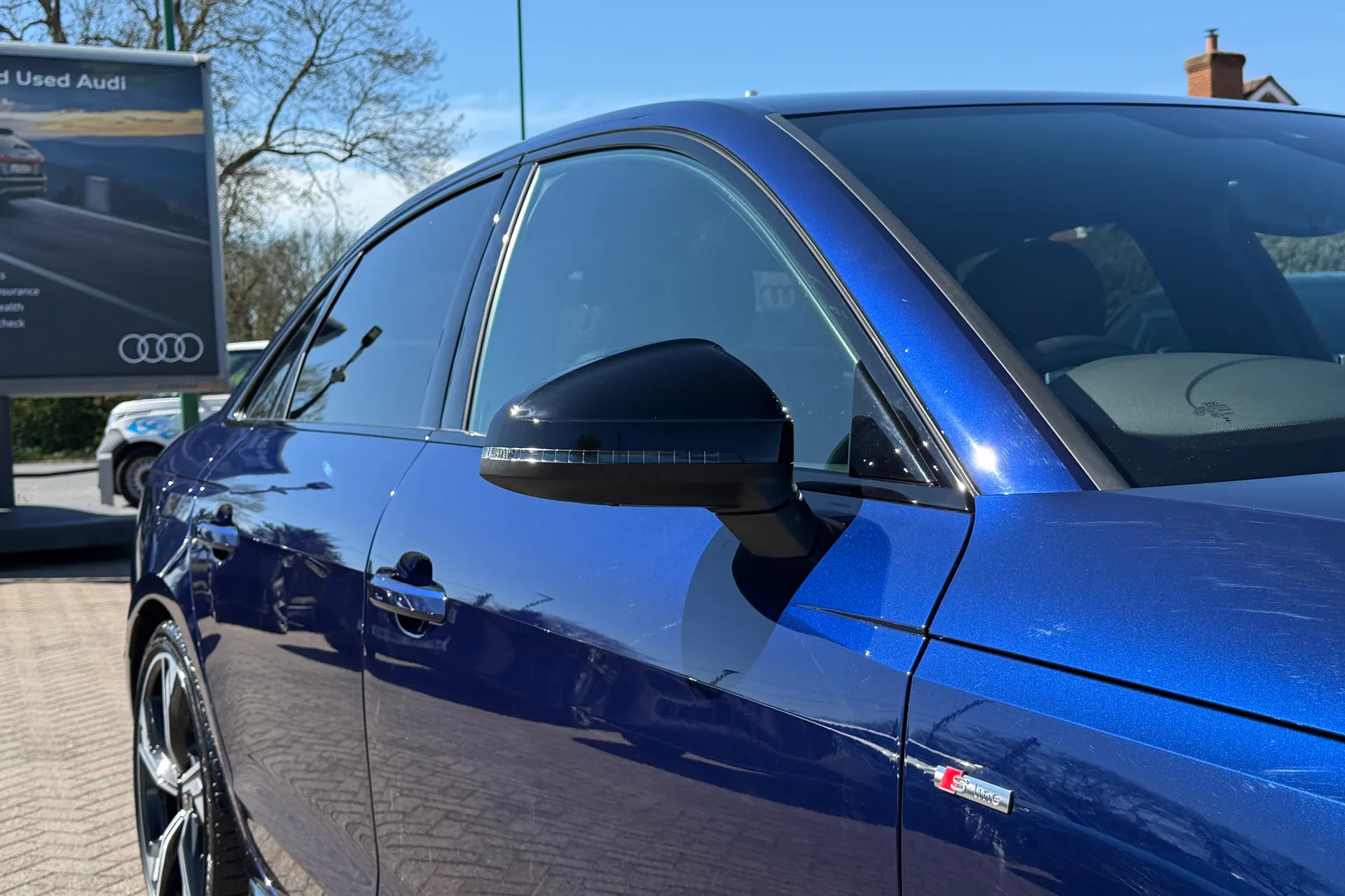 Audi A4 thumbnail image number 49