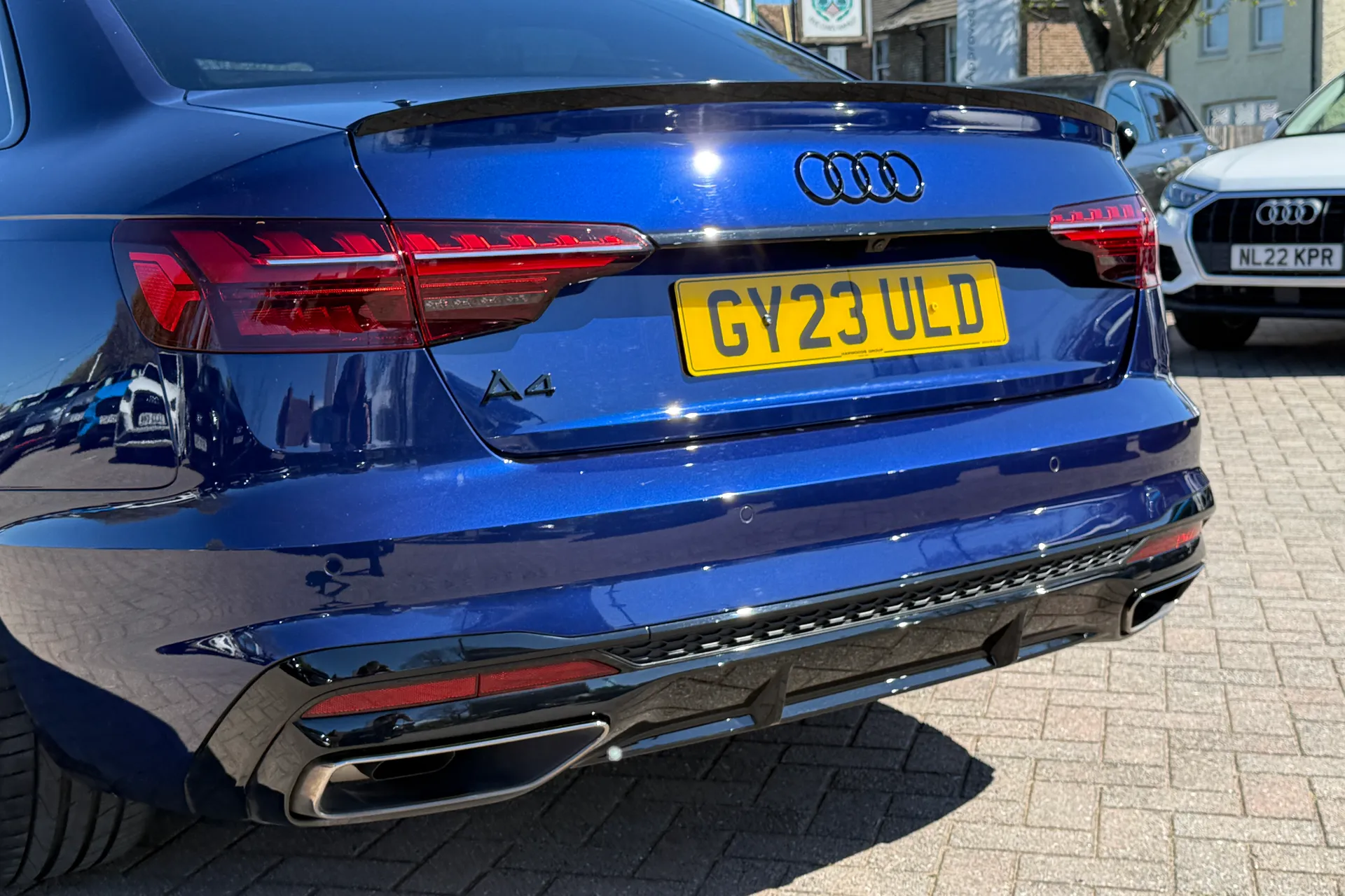 Audi A4 thumbnail image number 51