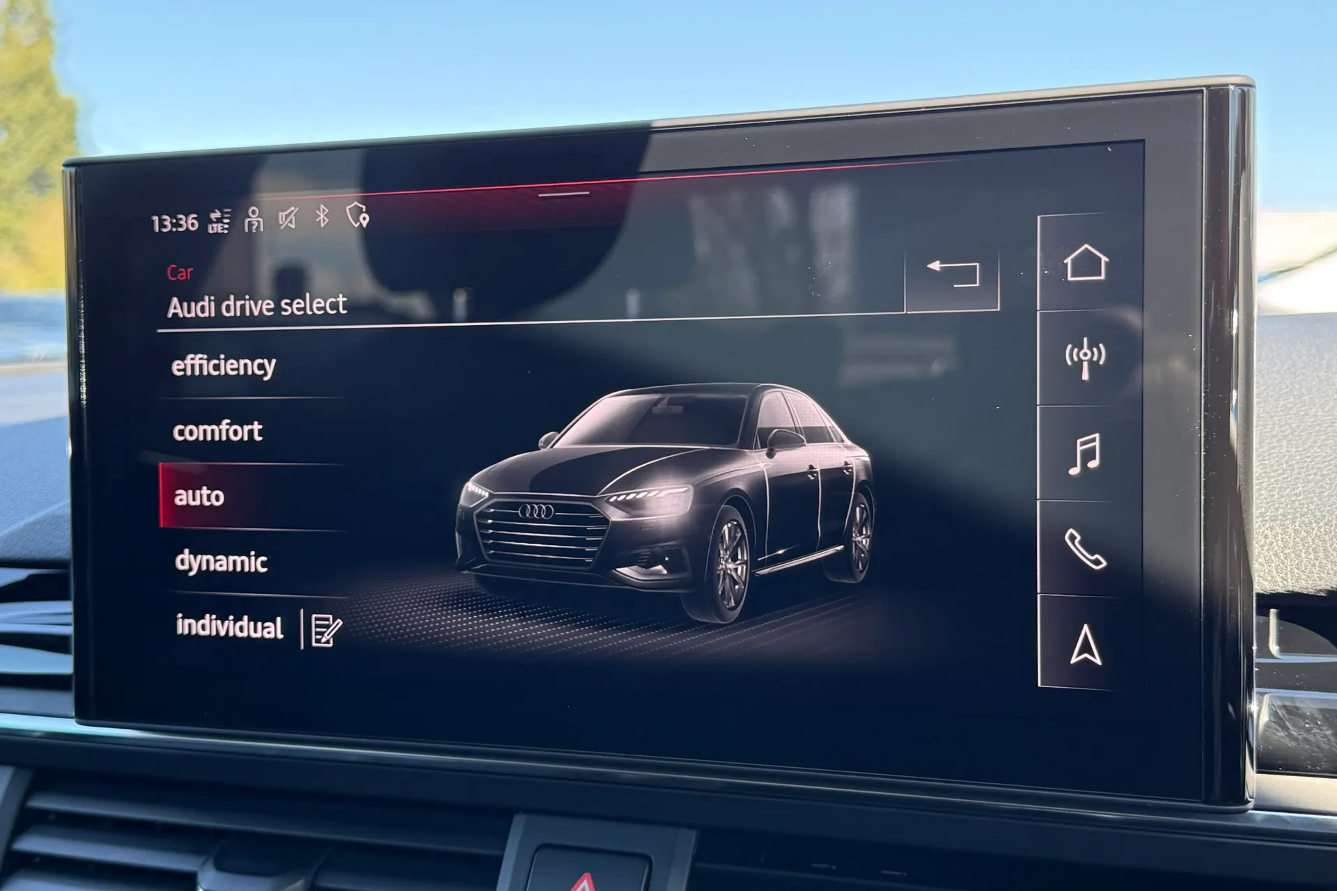 Audi A4 thumbnail image number 9