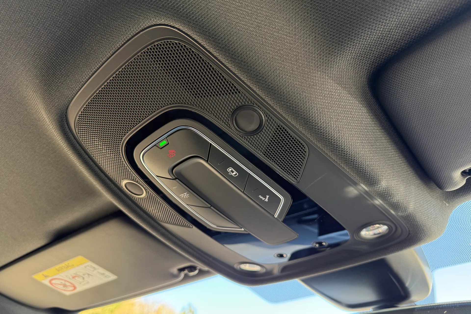 Audi A4 thumbnail image number 19