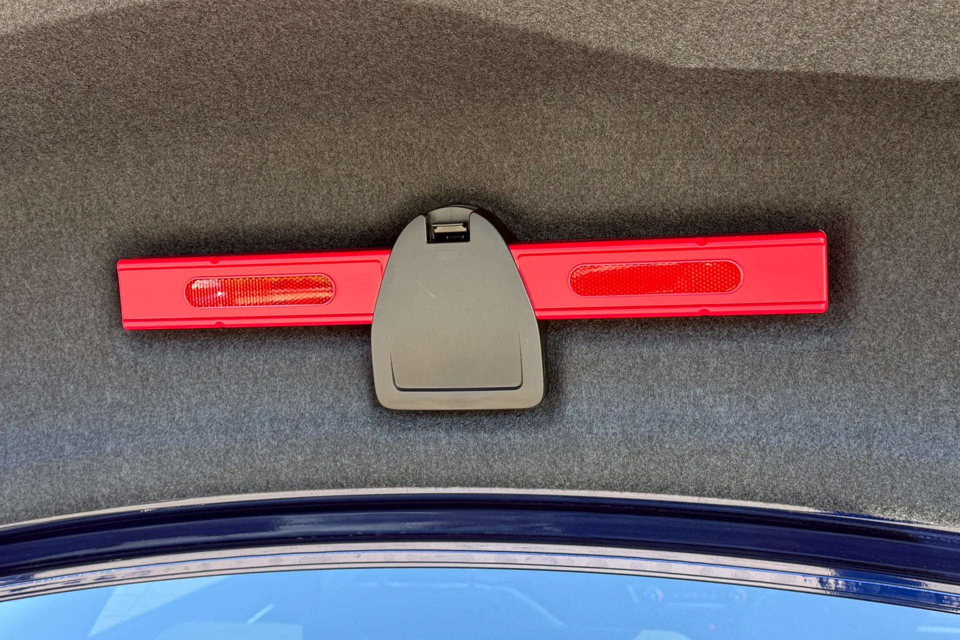 Audi A4 thumbnail image number 36