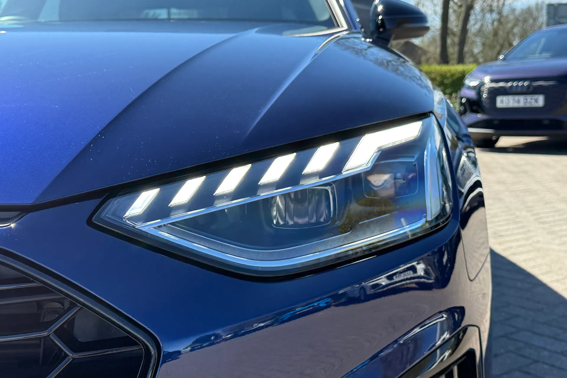 Audi A4 thumbnail image number 53