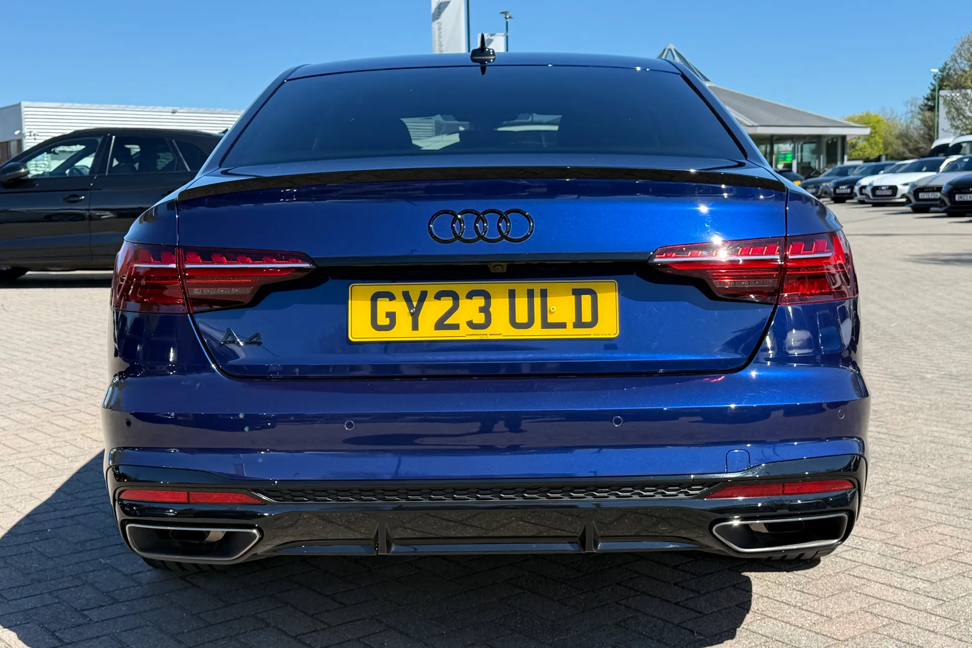 Audi A4 thumbnail image number 32