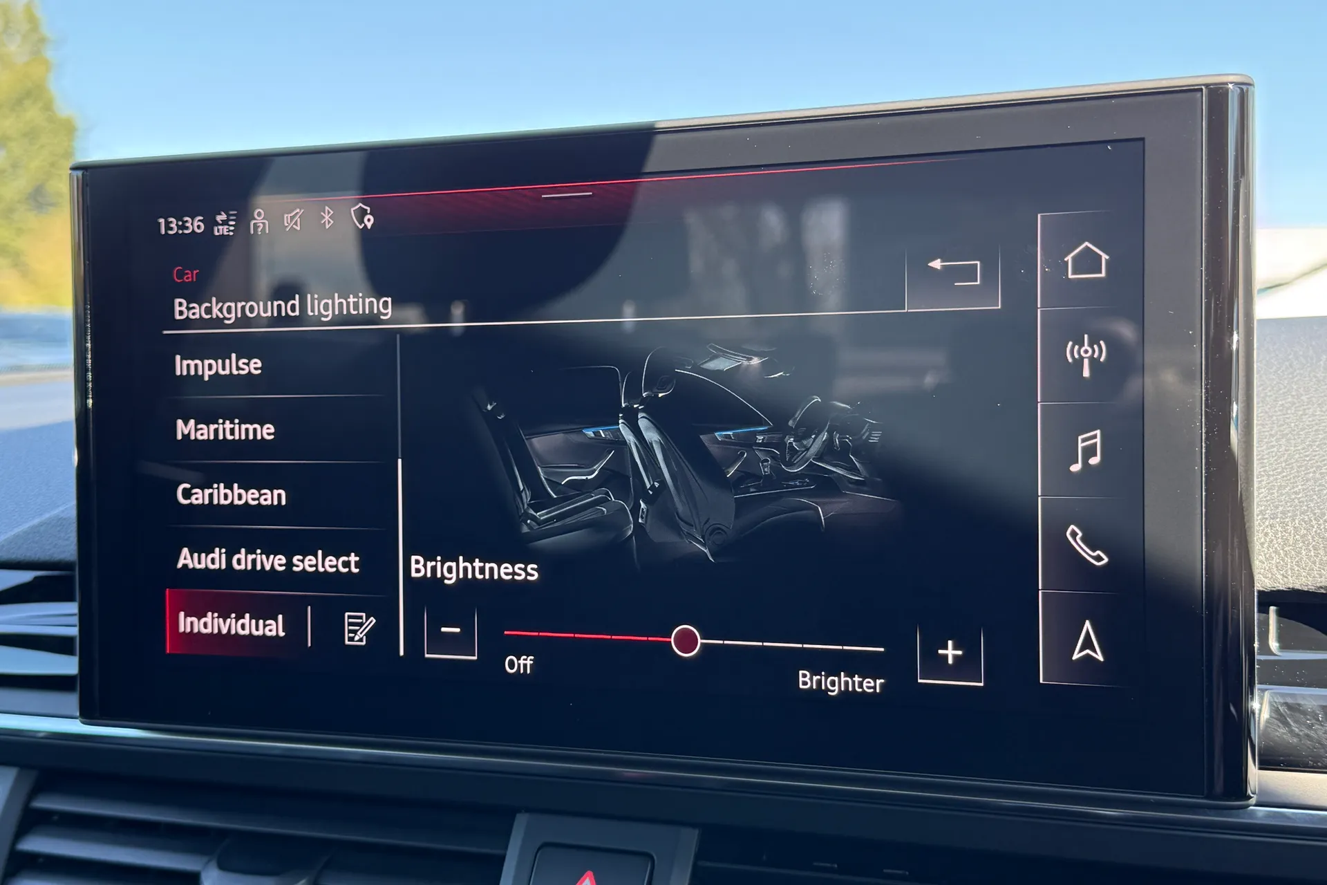 Audi A4 thumbnail image number 11