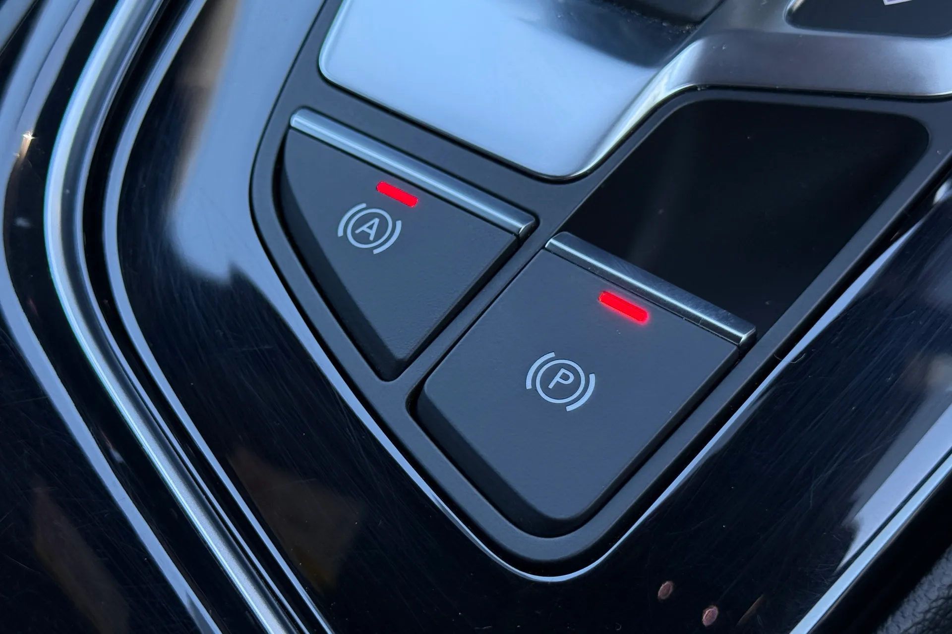 Audi A4 thumbnail image number 40