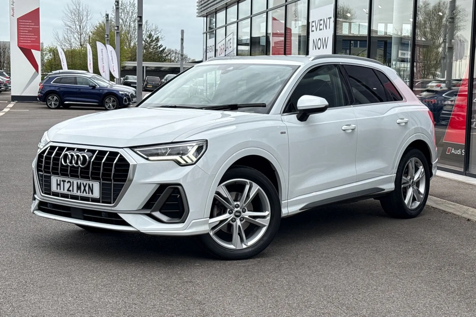 Audi Q3 thumbnail image number 5