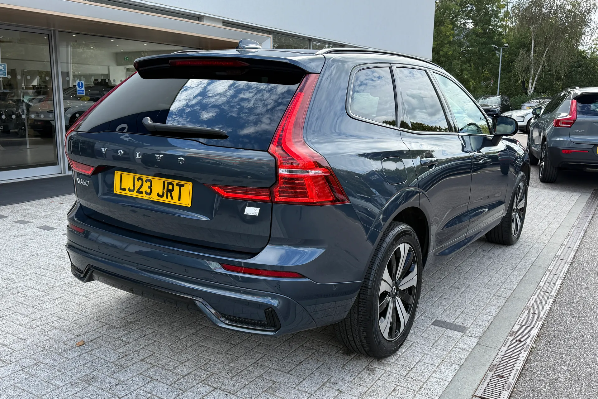 Volvo XC60 thumbnail image number 8