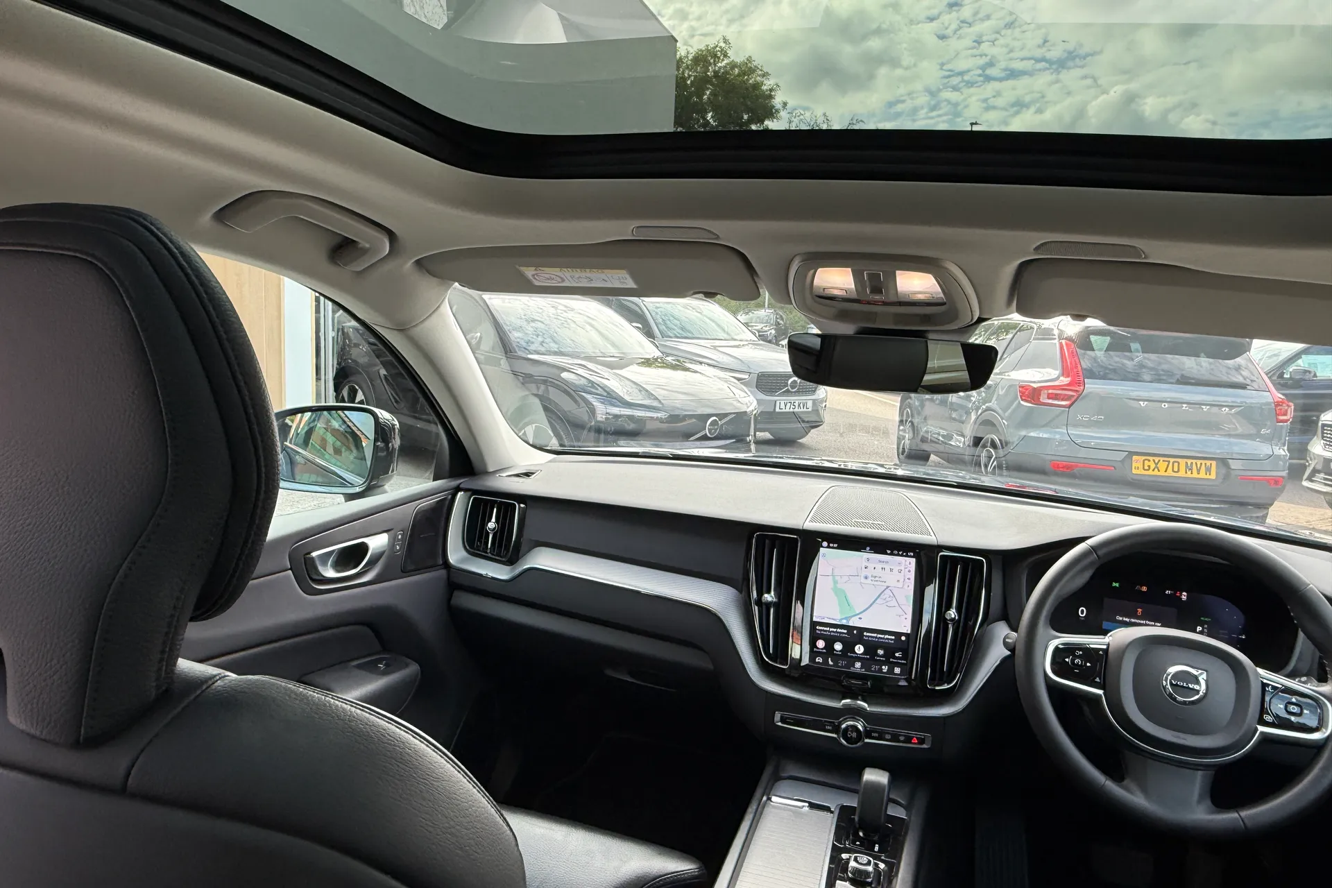 Volvo XC60 thumbnail image number 28