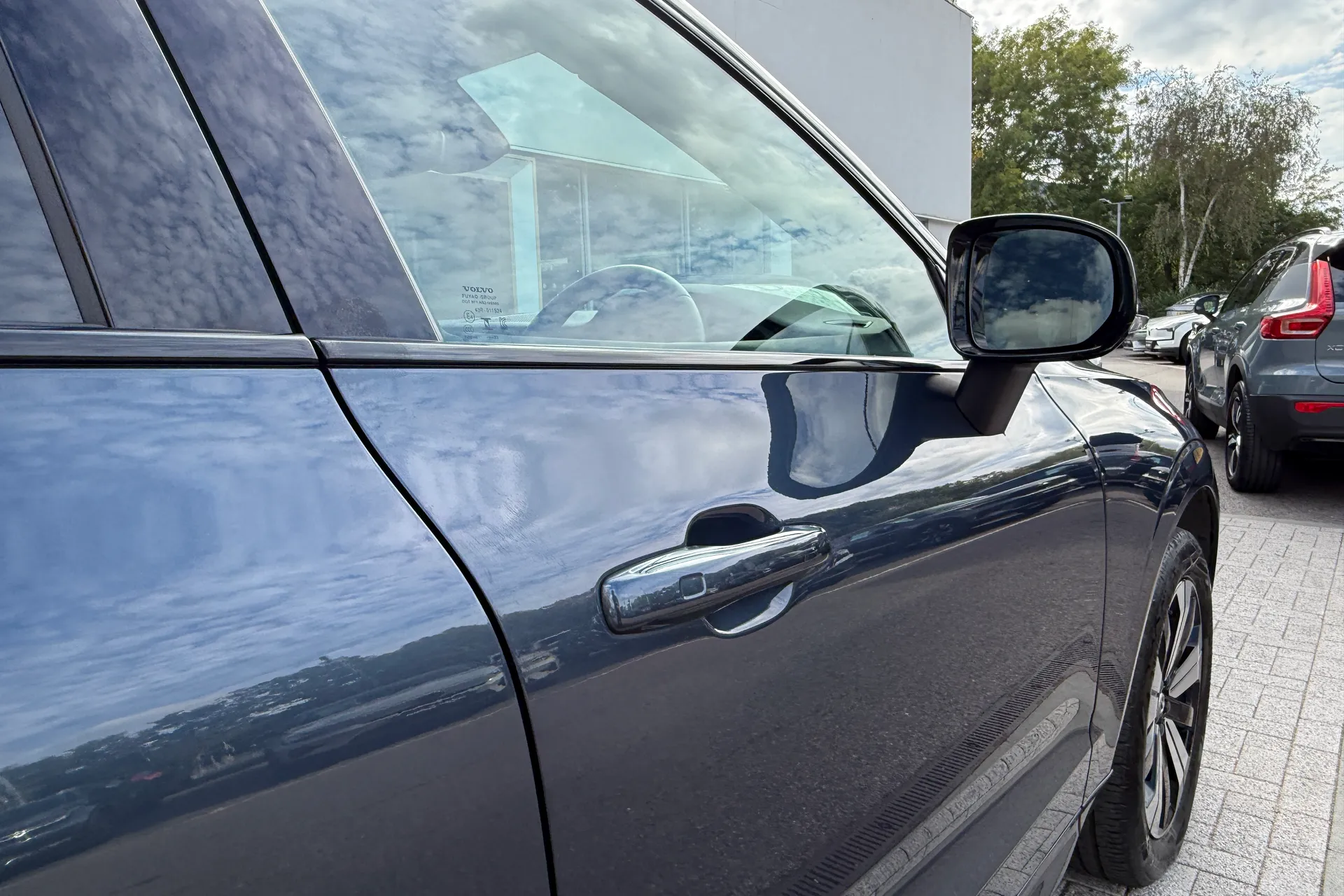 Volvo XC60 thumbnail image number 15