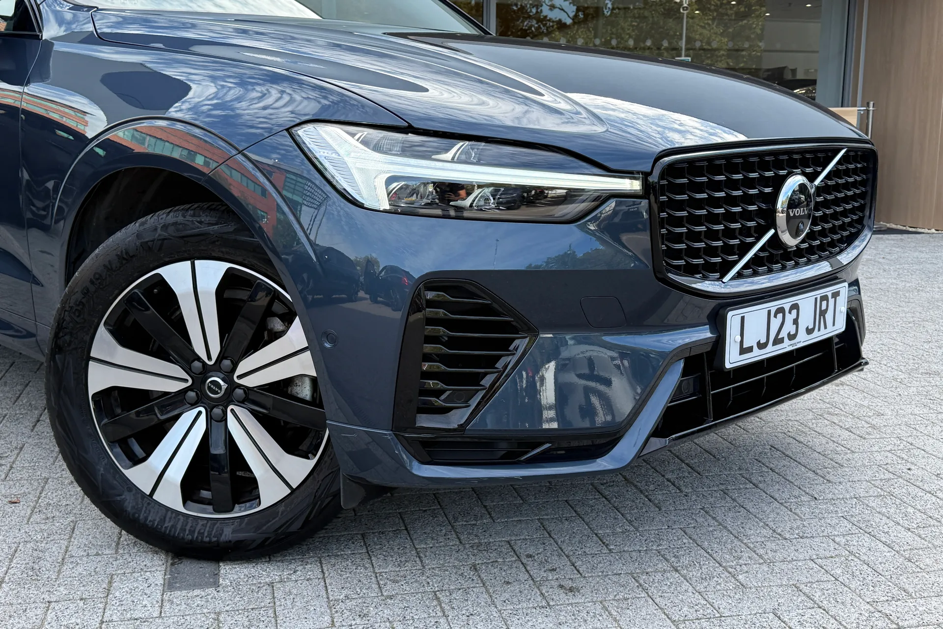 Volvo XC60 thumbnail image number 7