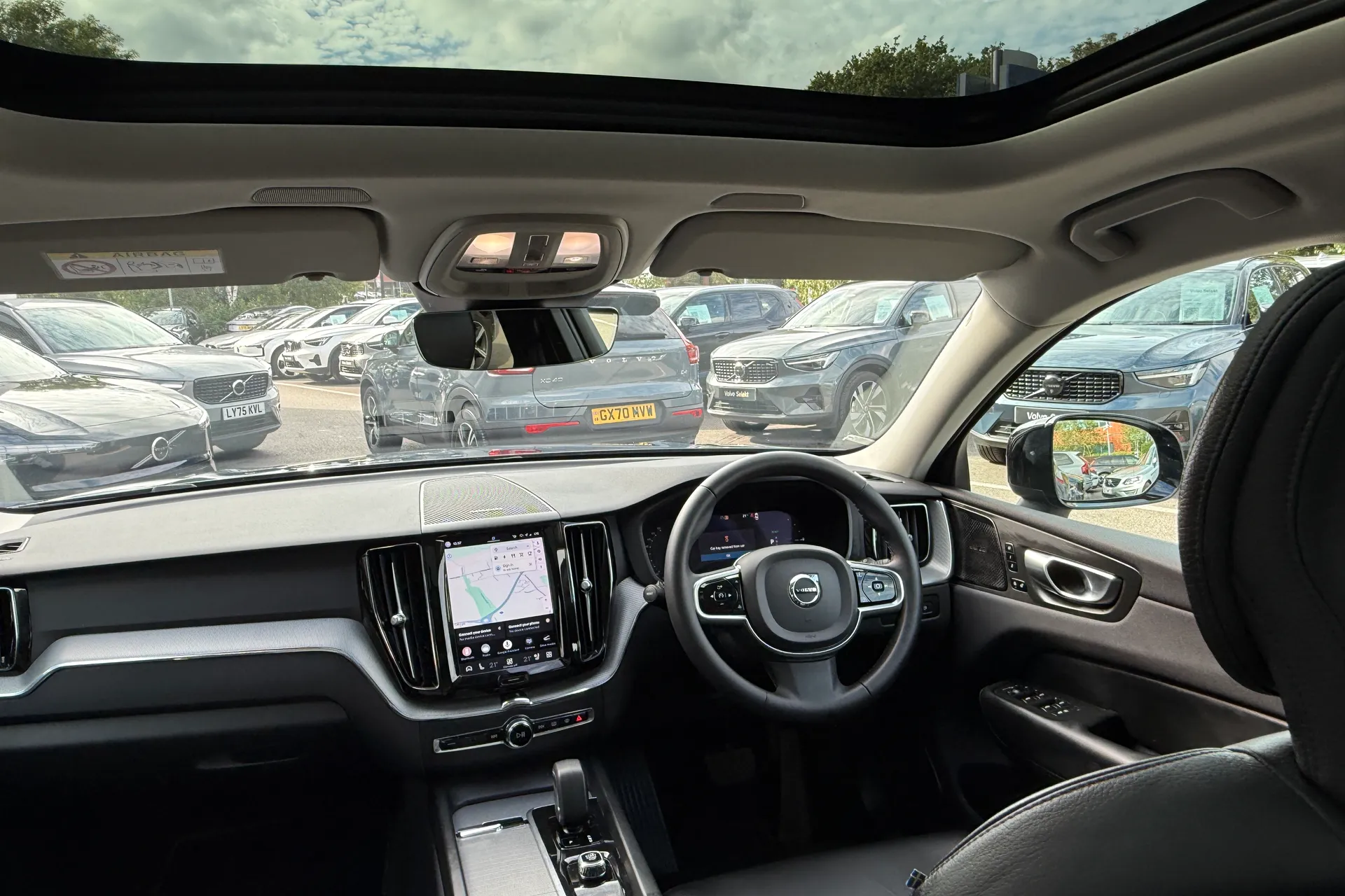 Volvo XC60 thumbnail image number 29