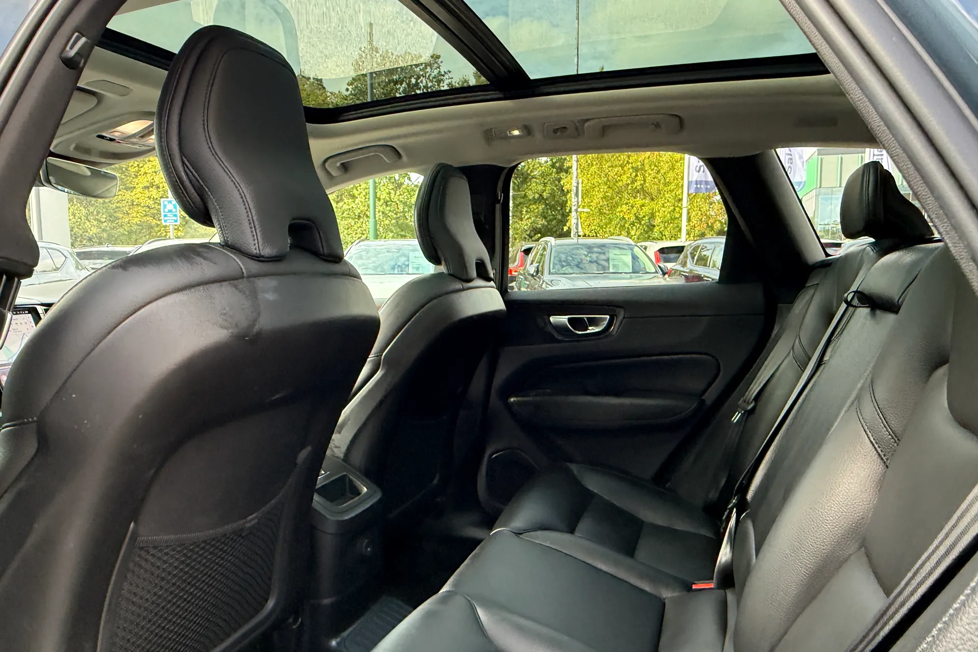 Volvo XC60 thumbnail image number 26