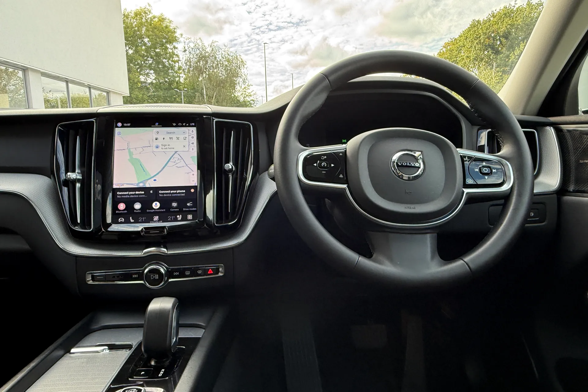 Volvo XC60 thumbnail image number 30