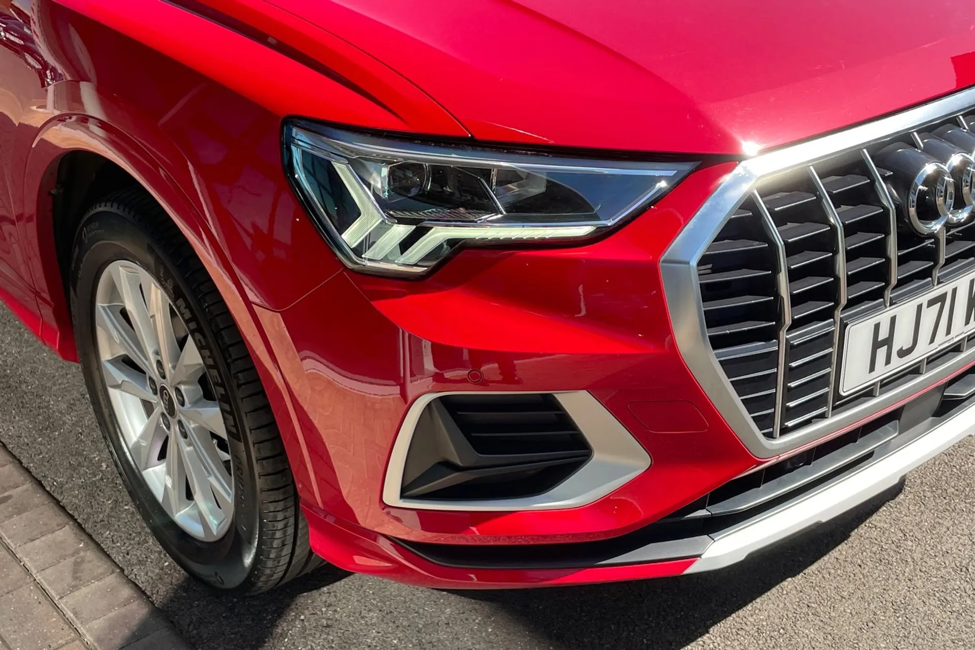 Audi Q3 thumbnail image number 55