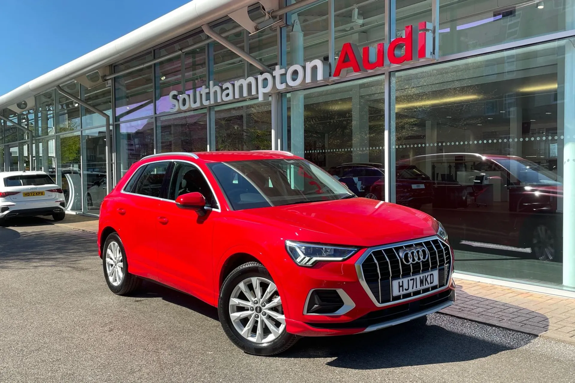 Audi Q3 focused image