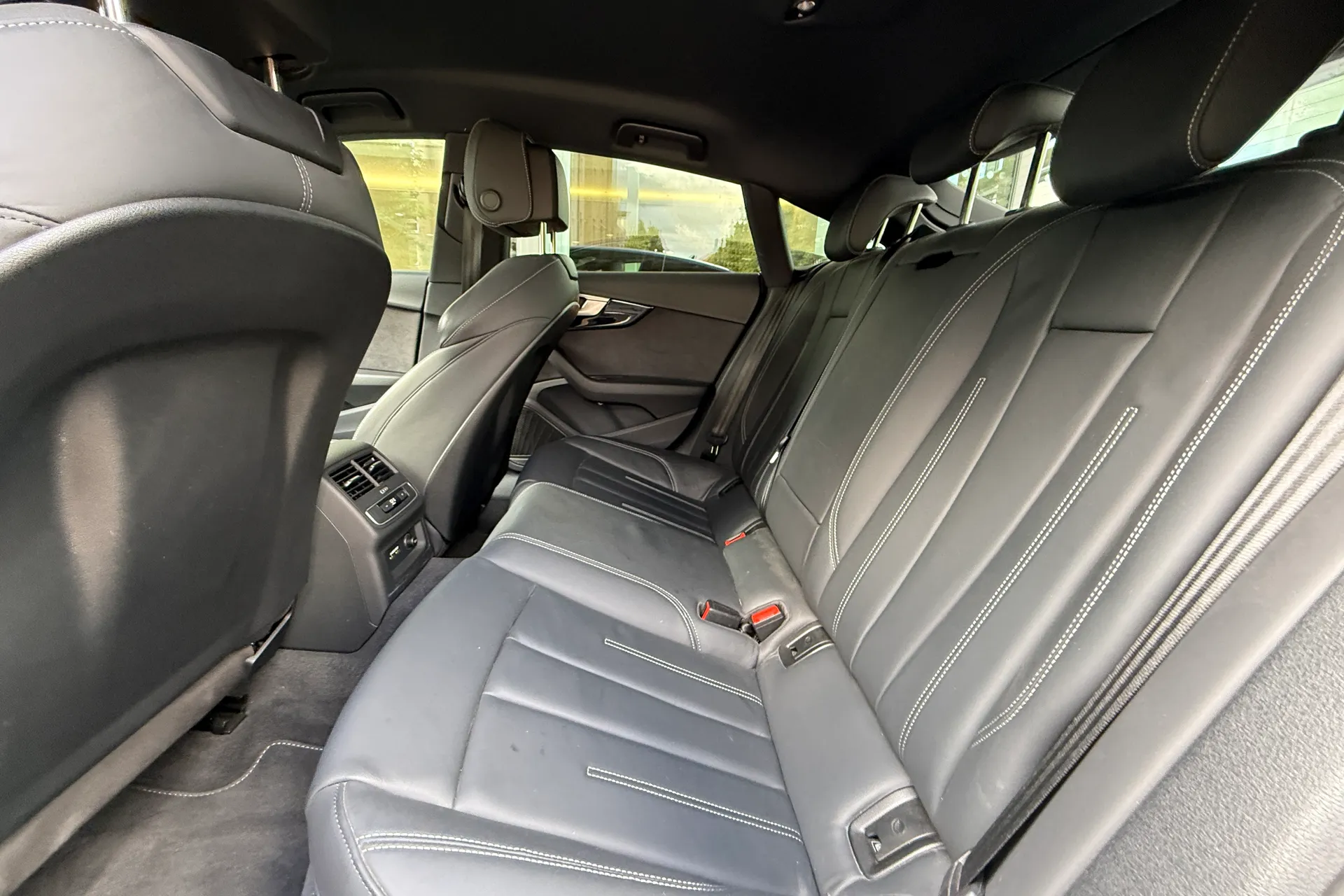 Audi A5 thumbnail image number 49