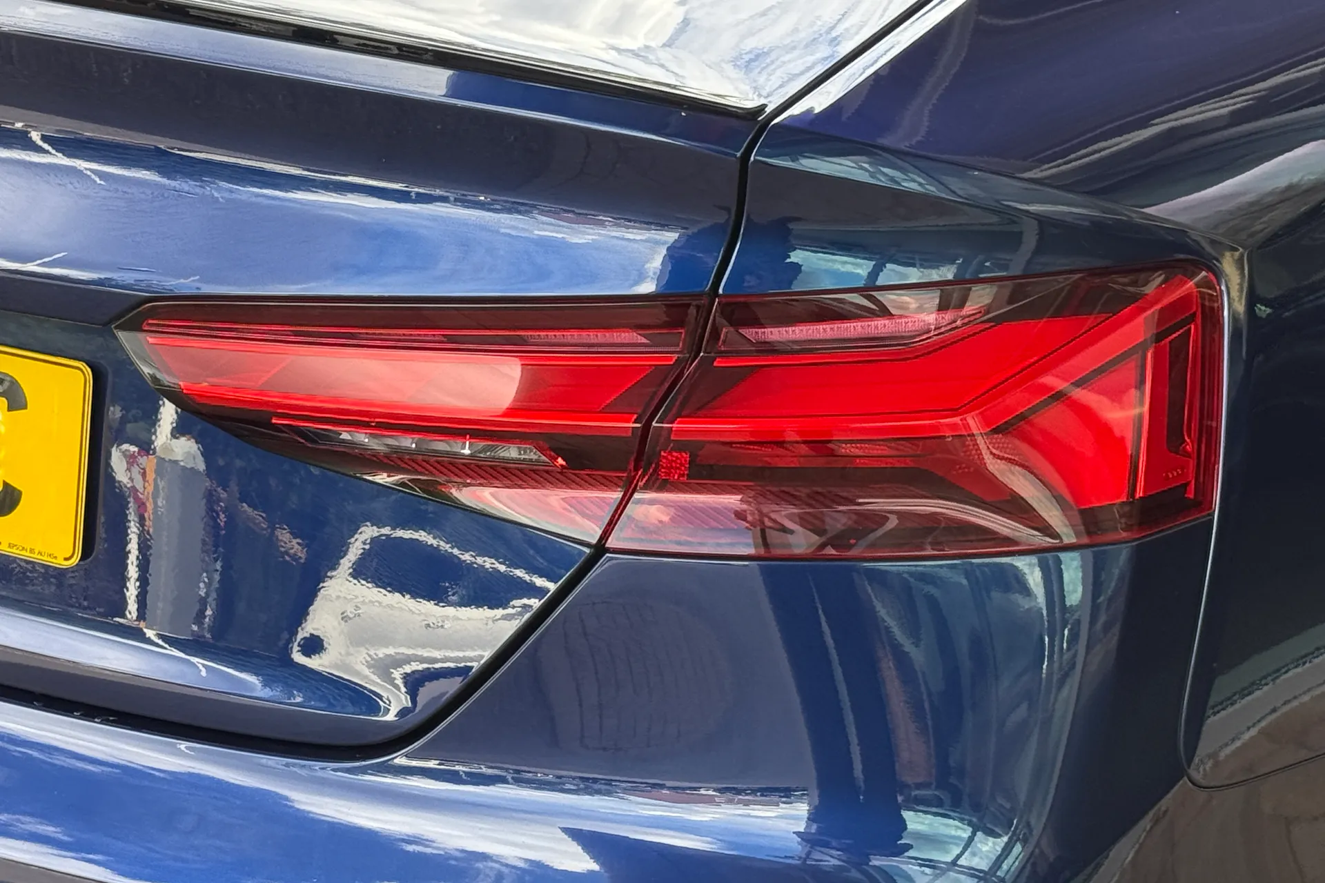 Audi A5 thumbnail image number 45