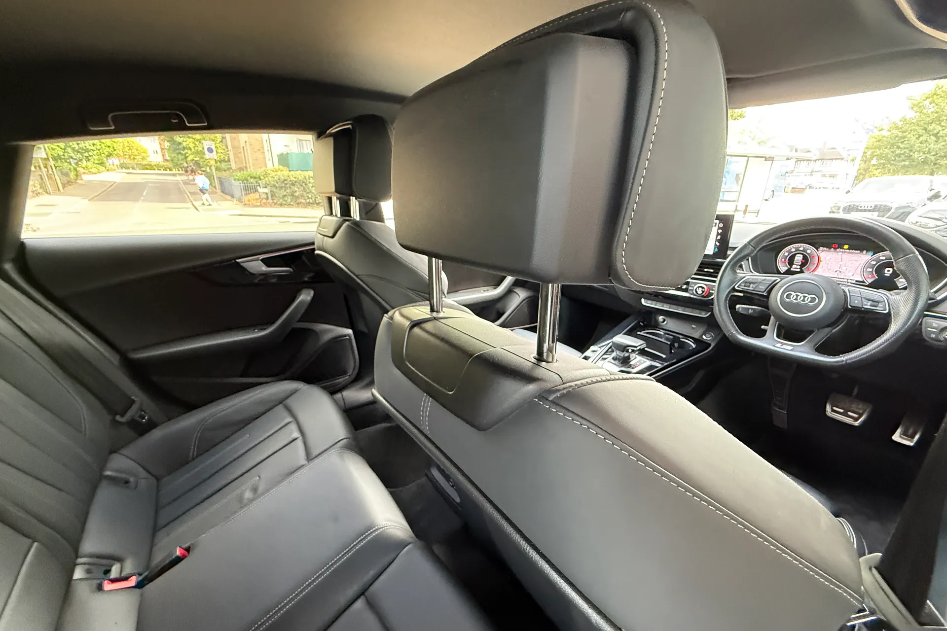 Audi A5 thumbnail image number 39