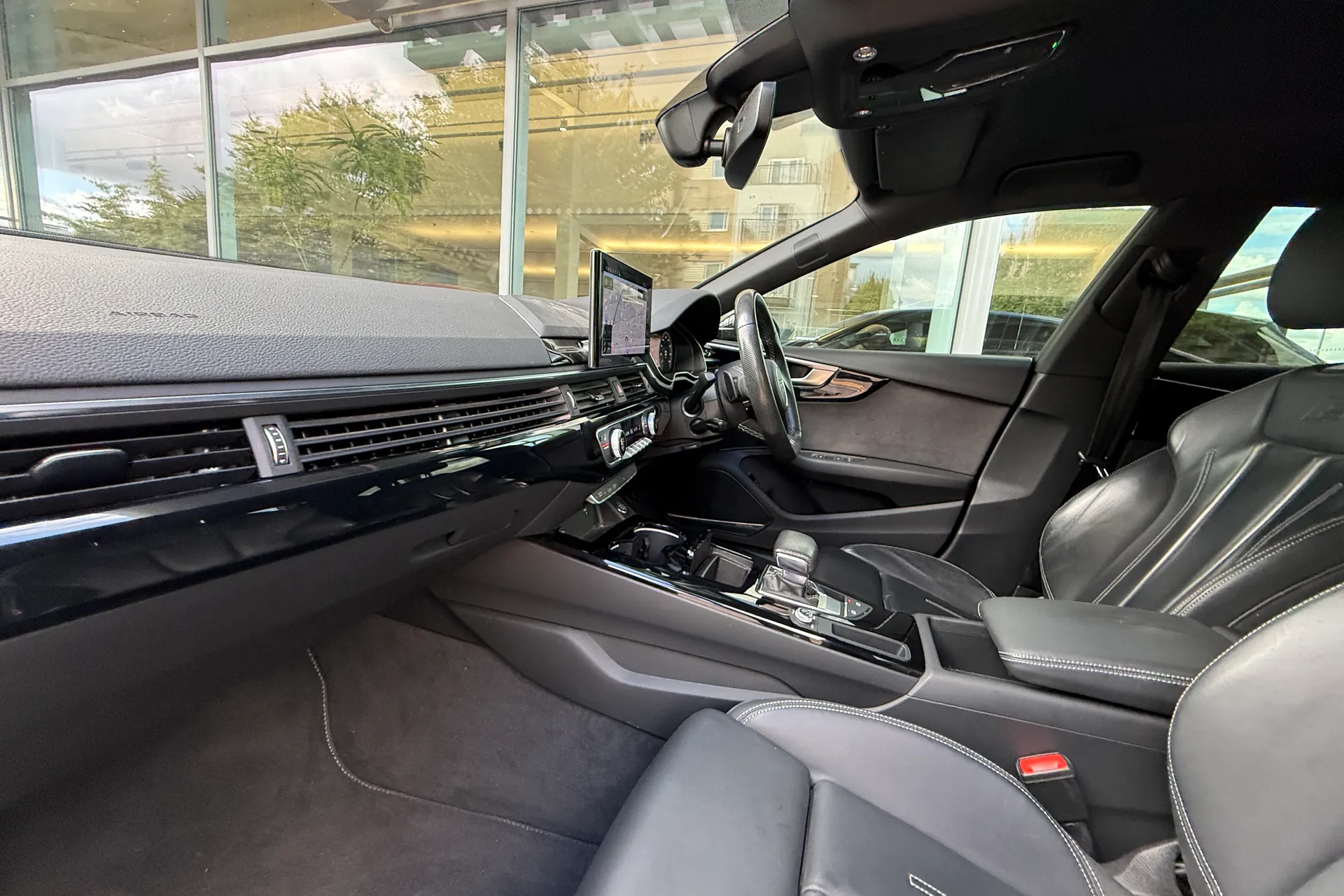 Audi A5 thumbnail image number 2
