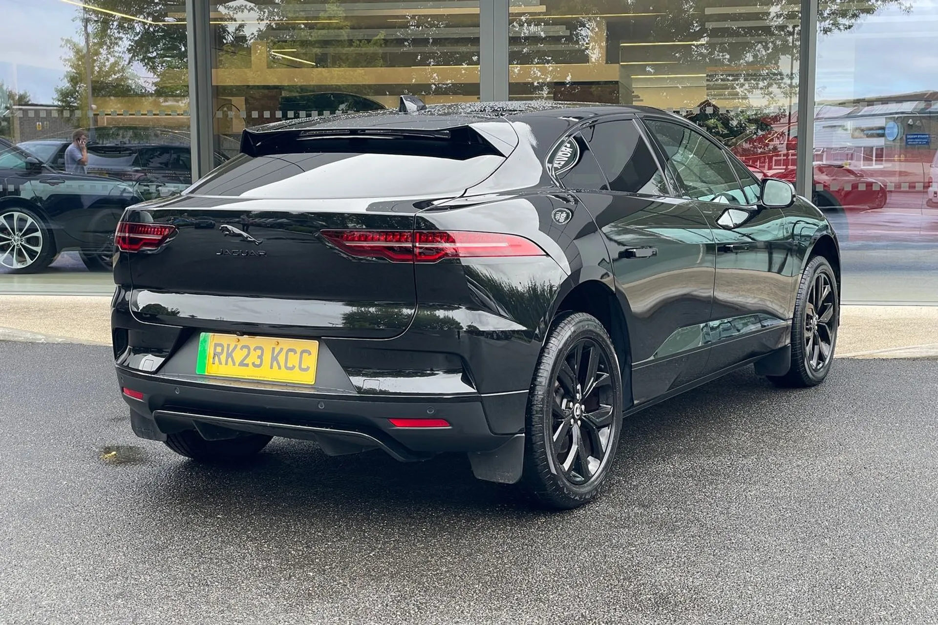 Jaguar I-PACE thumbnail image number 7