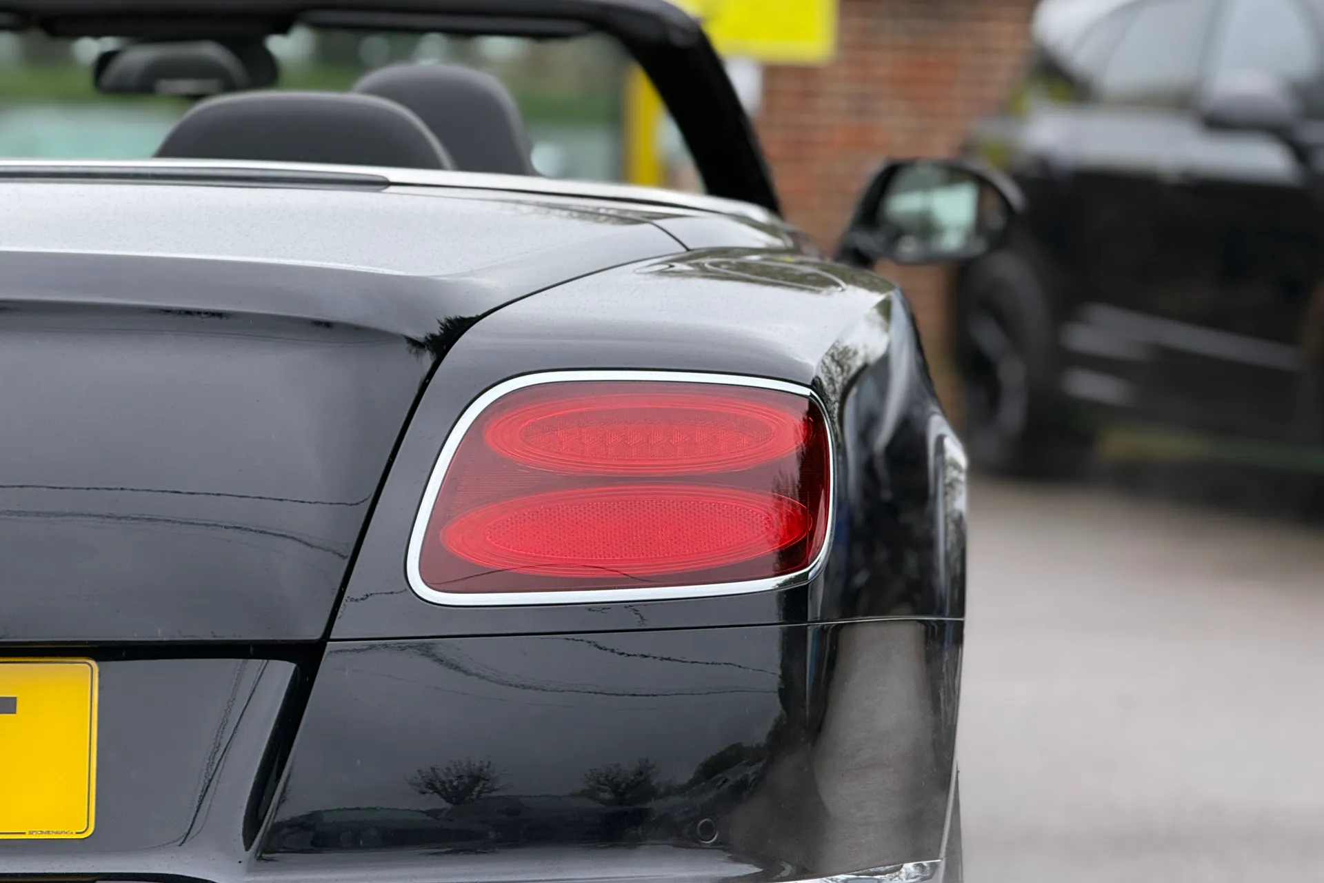 Bentley CONTINENTAL GTC thumbnail image number 9