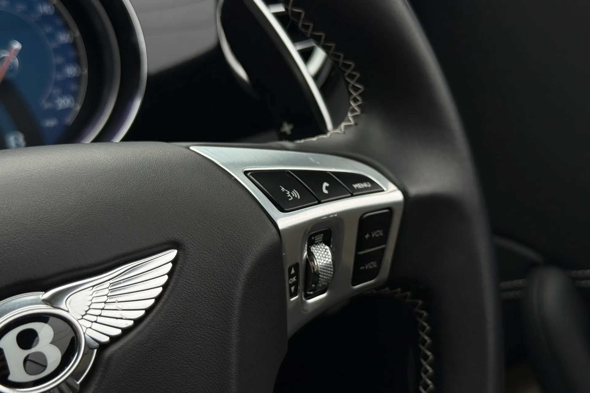 Bentley CONTINENTAL GTC thumbnail image number 45