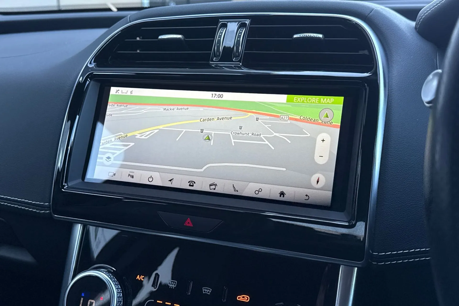 Jaguar XE thumbnail image number 6
