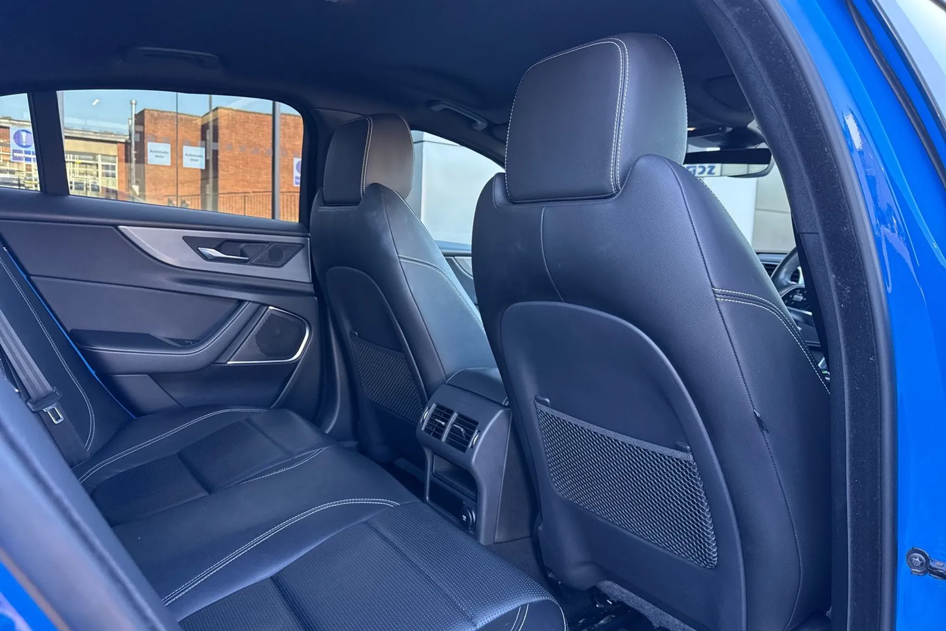 Jaguar XE thumbnail image number 43
