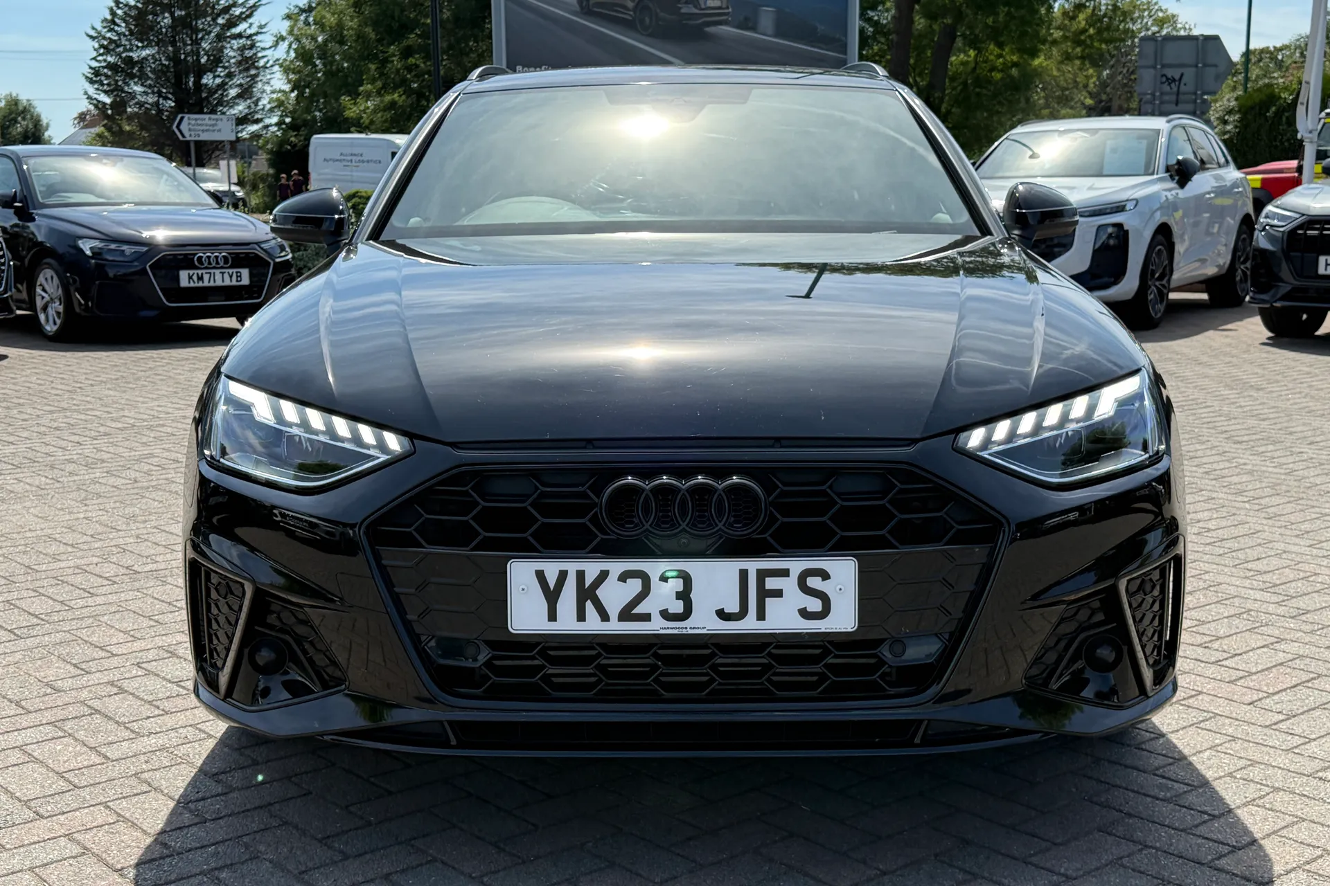 Audi A4 thumbnail image number 26