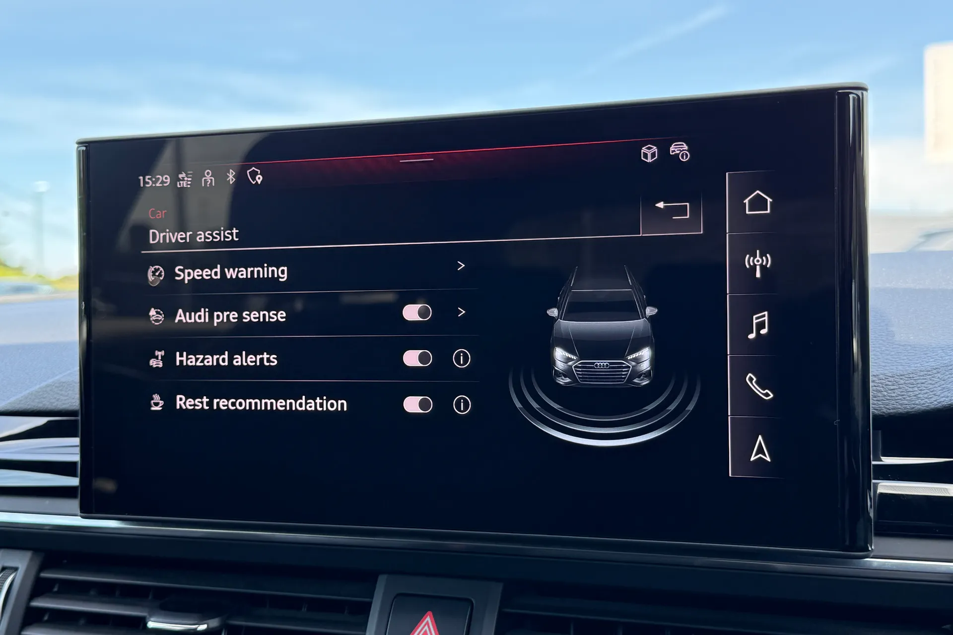 Audi A4 thumbnail image number 13