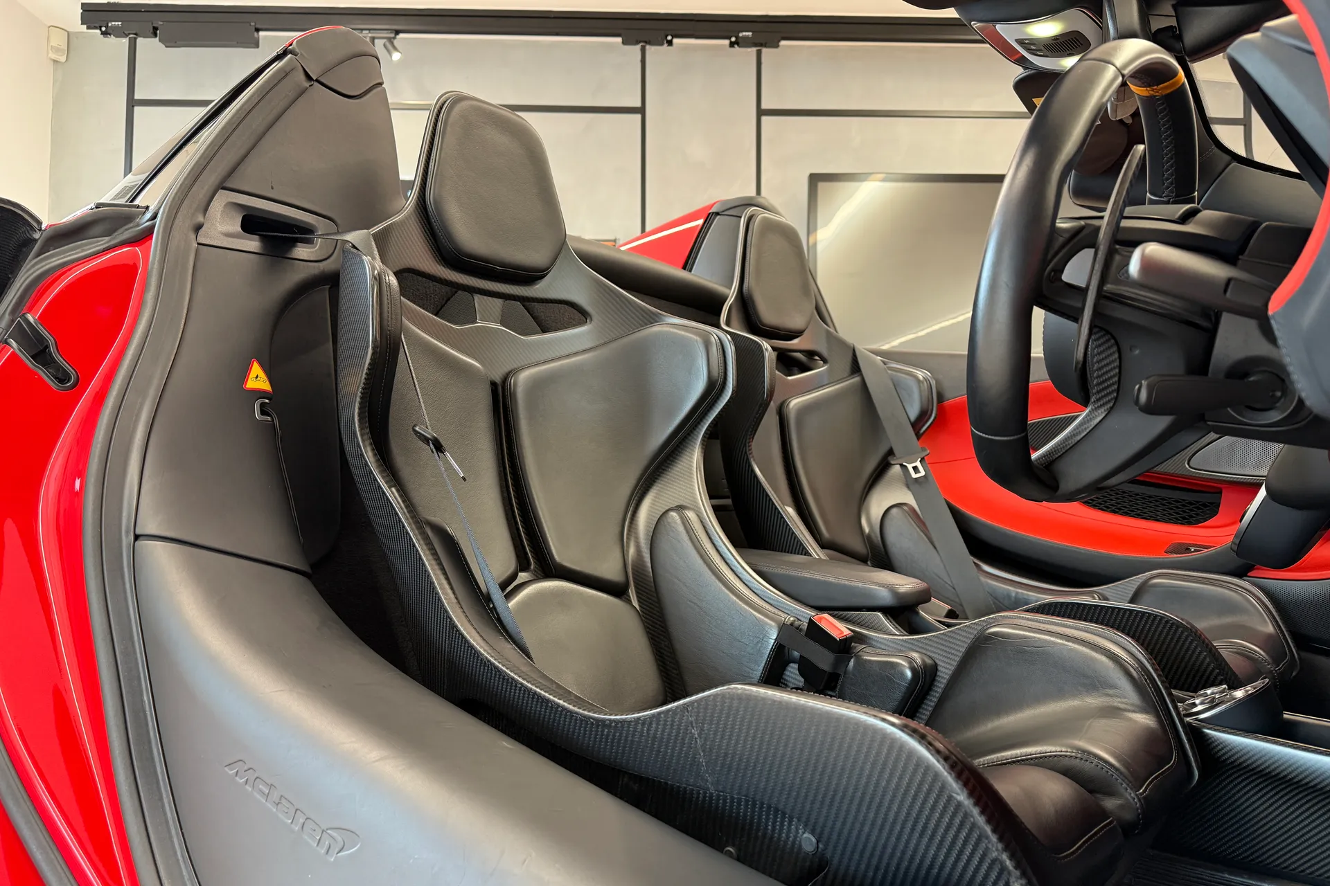McLaren 600LT thumbnail image number 5