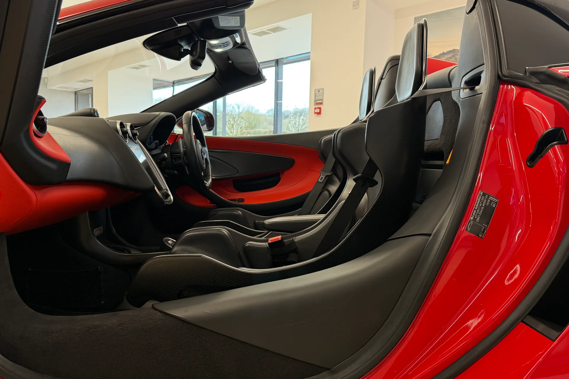 McLaren 600LT thumbnail image number 15