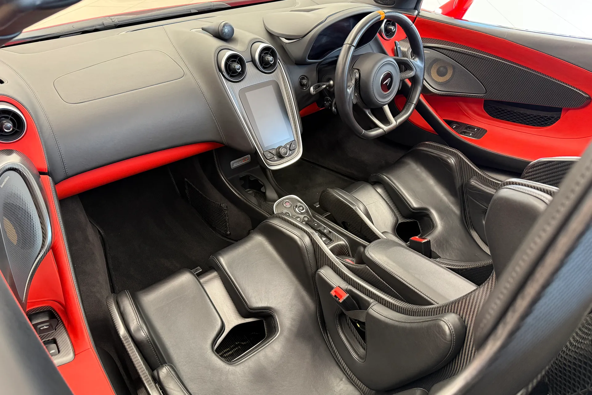 McLaren 600LT thumbnail image number 8