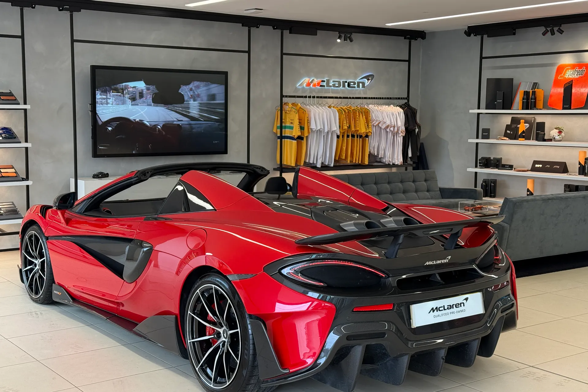 McLaren 600LT thumbnail image number 50