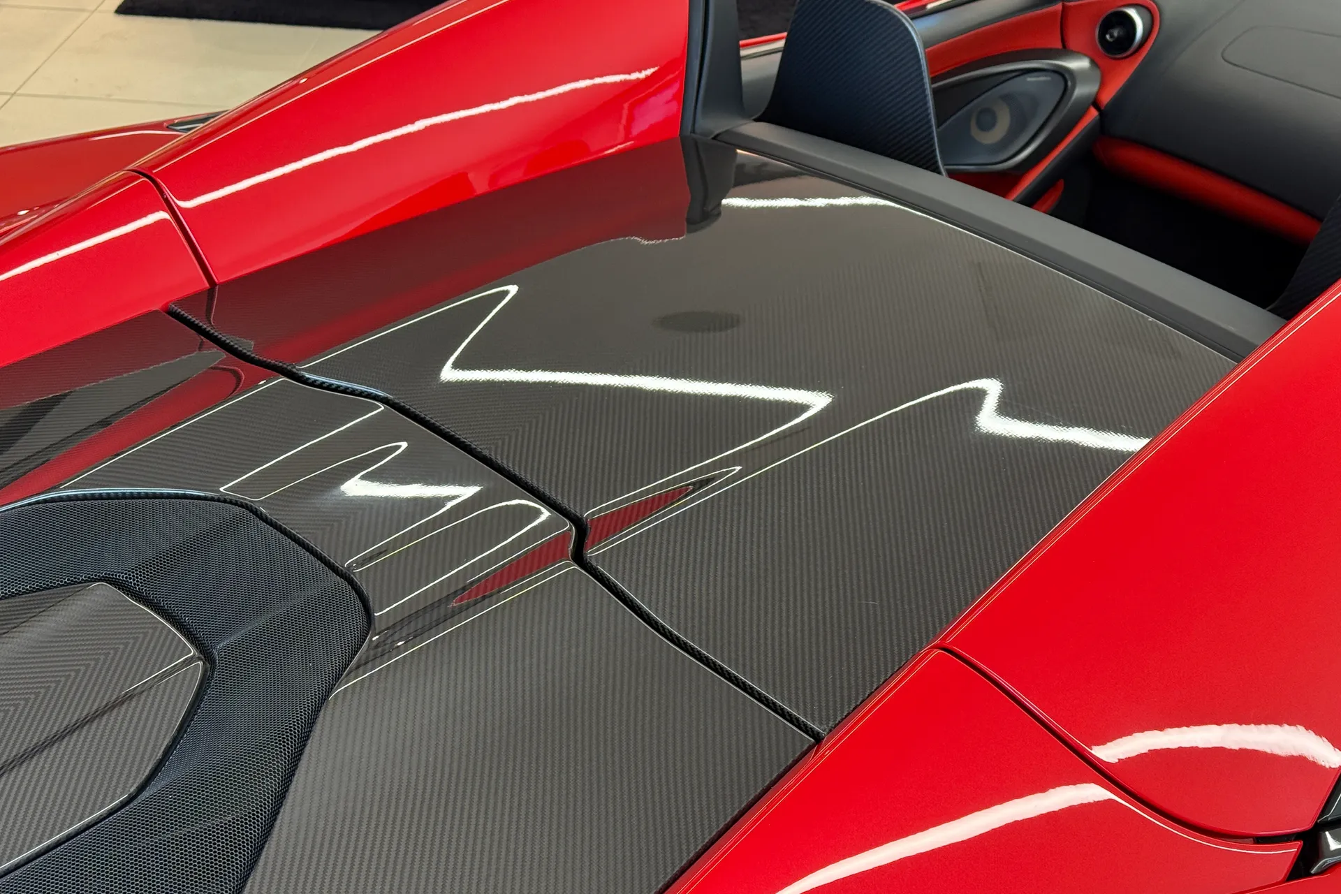 McLaren 600LT thumbnail image number 12