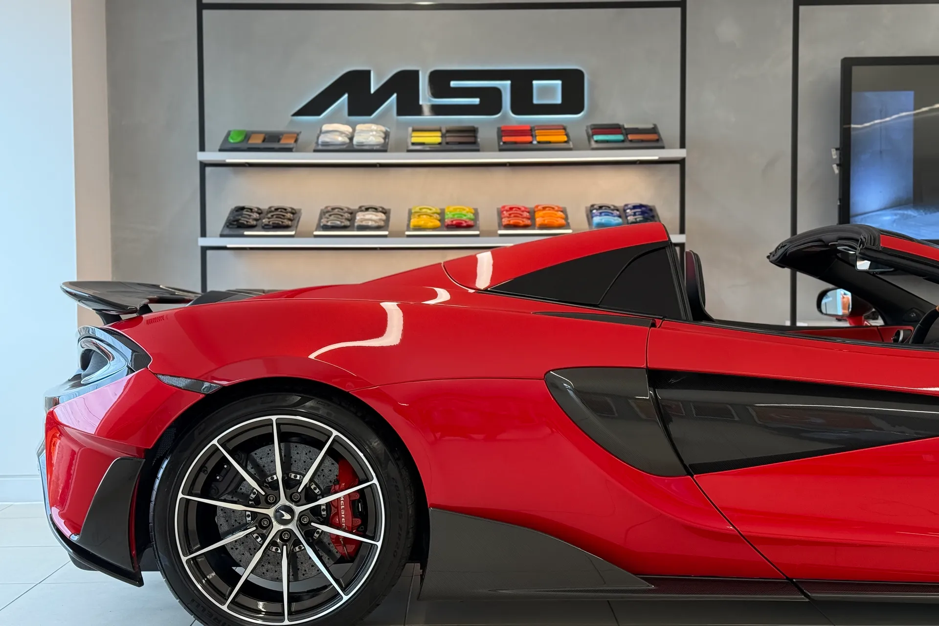 McLaren 600LT thumbnail image number 37