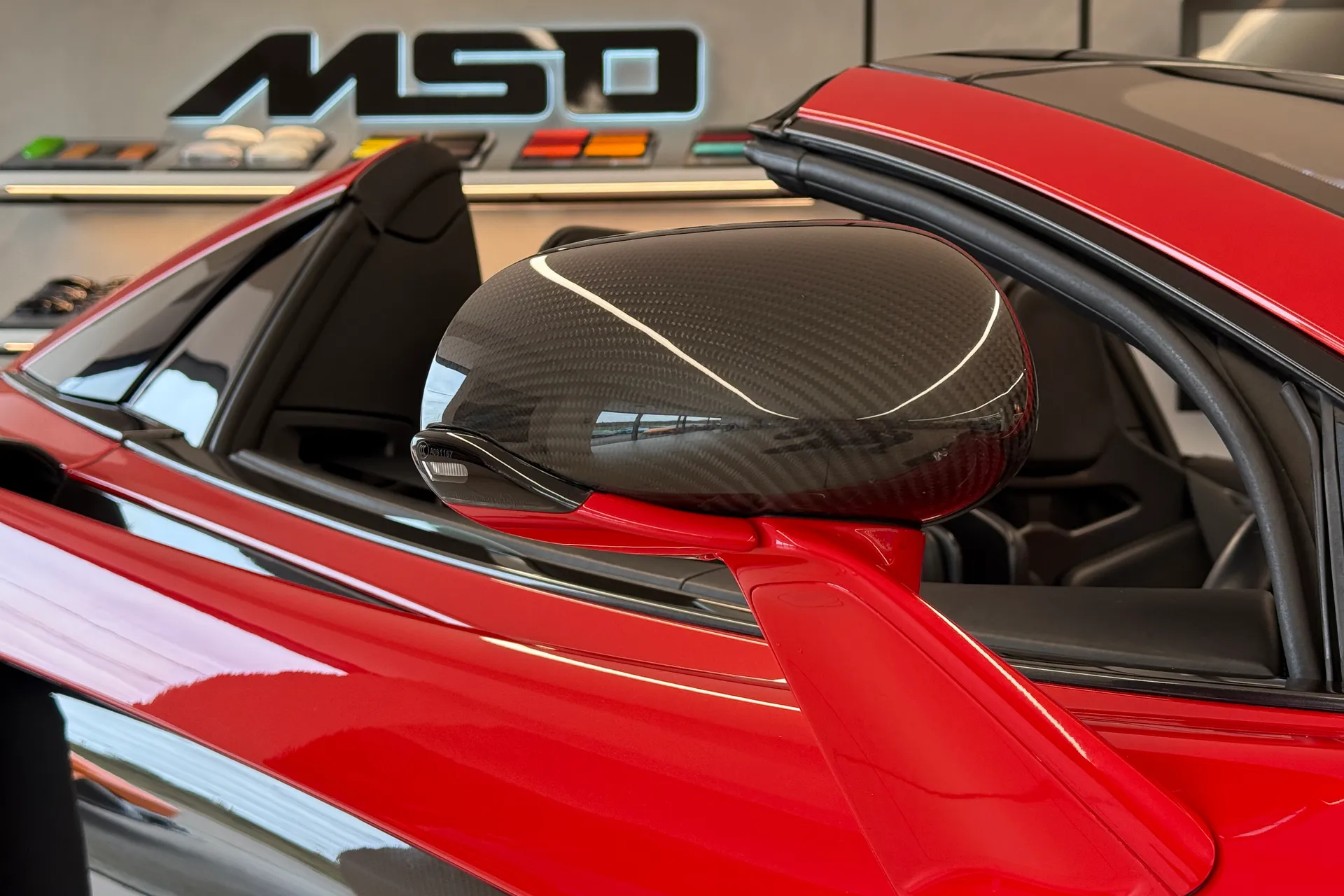 McLaren 600LT thumbnail image number 10