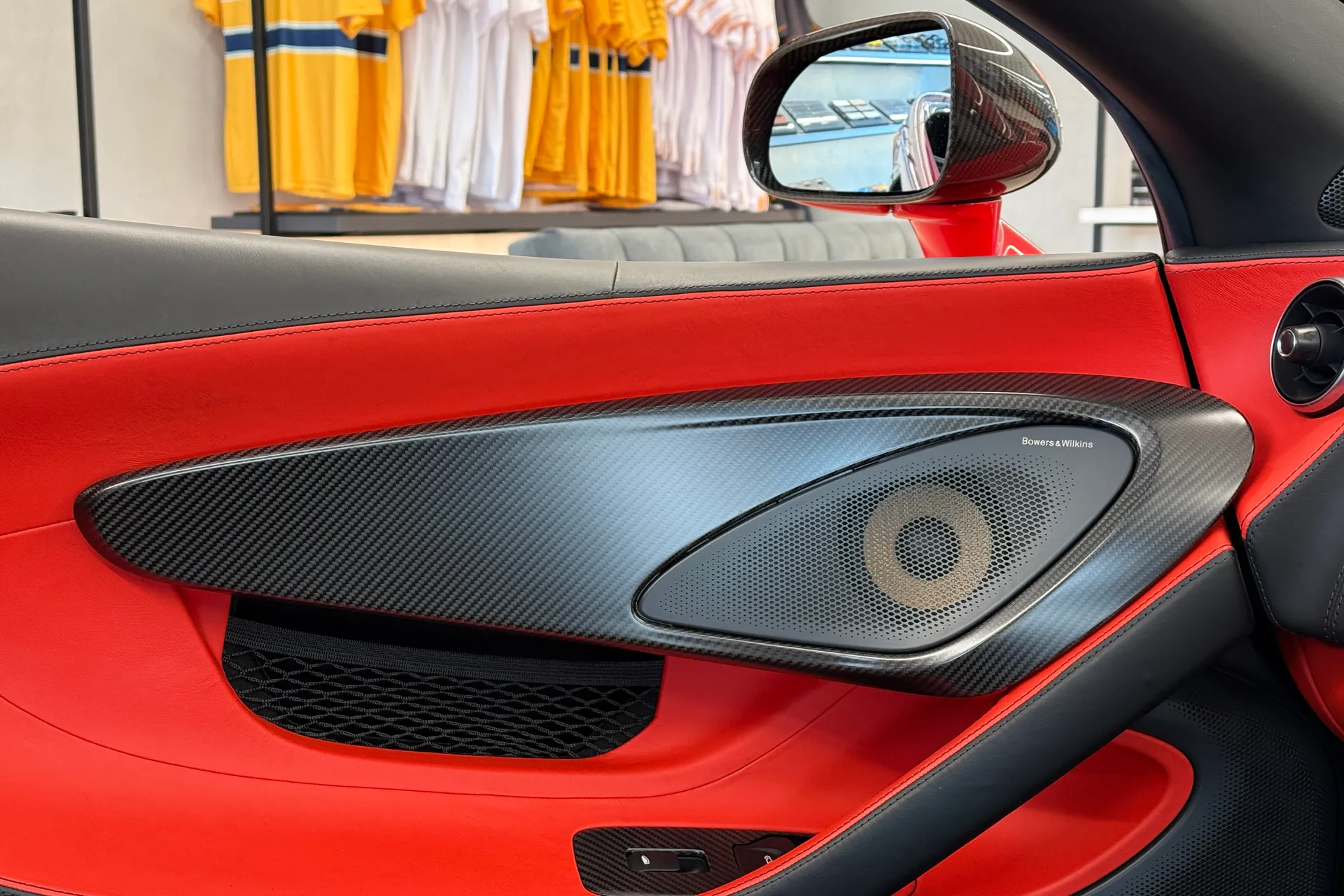 McLaren 600LT thumbnail image number 17