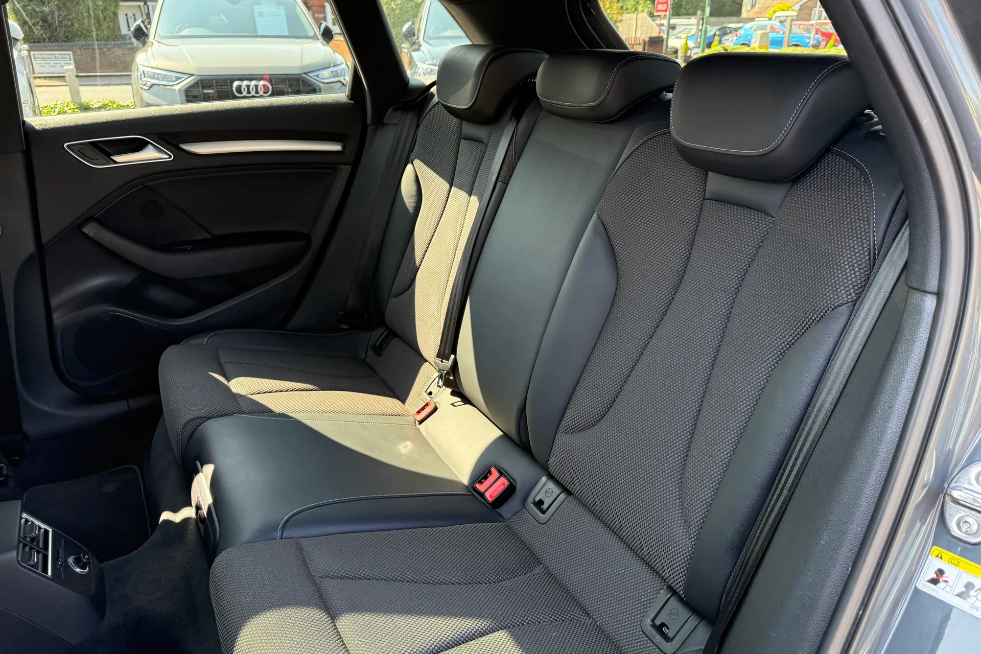 Audi A3 thumbnail image number 40