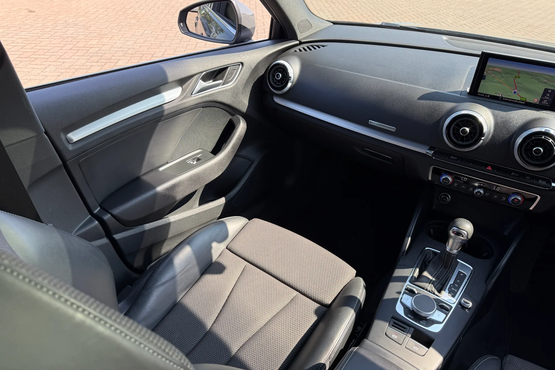 Audi A3 thumbnail image number 36