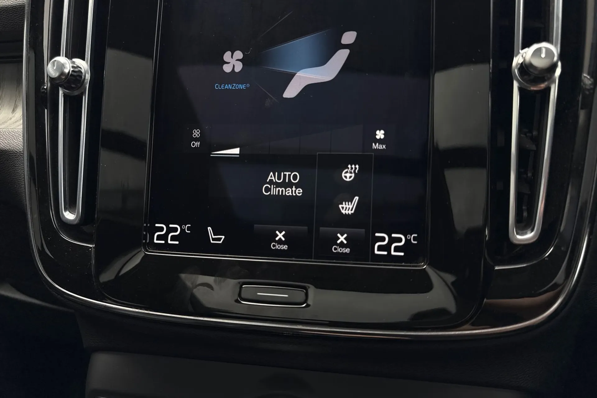 Volvo XC40 thumbnail image number 39