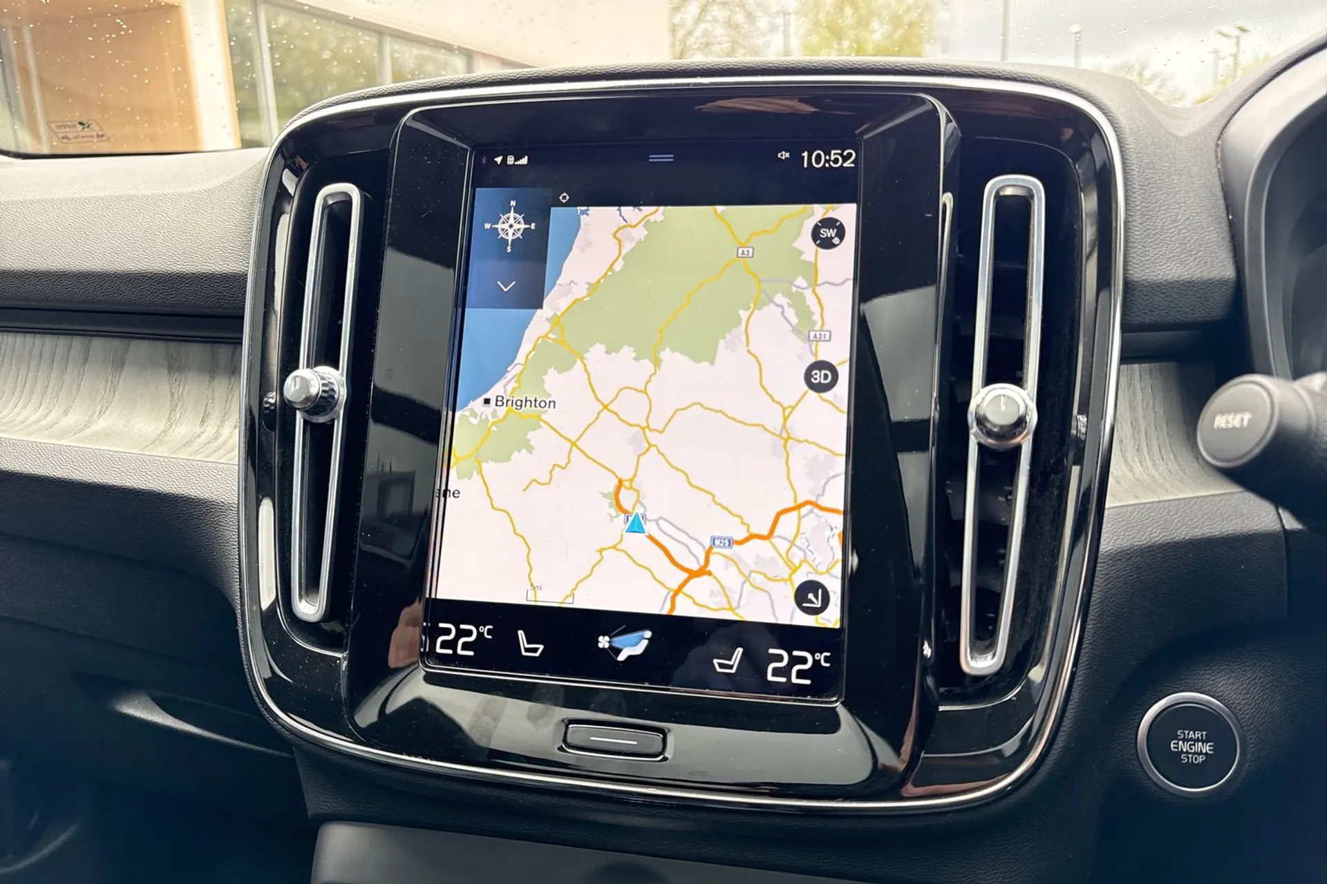 Volvo XC40 thumbnail image number 5