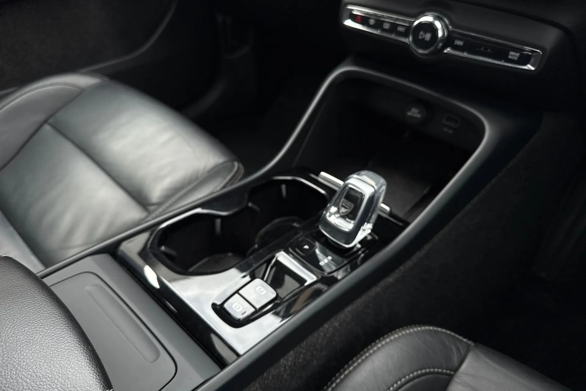 Volvo XC40 thumbnail image number 43