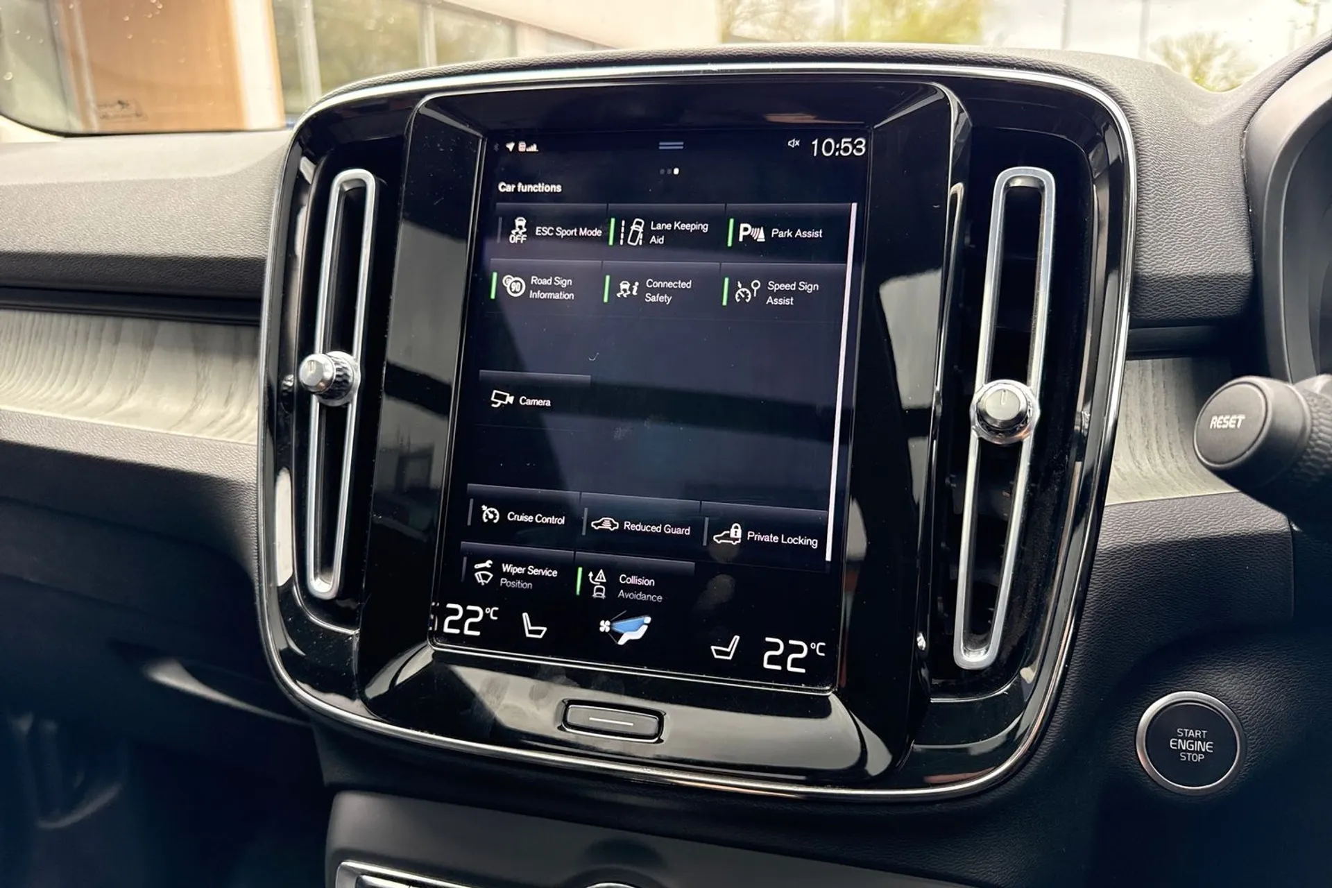 Volvo XC40 thumbnail image number 41