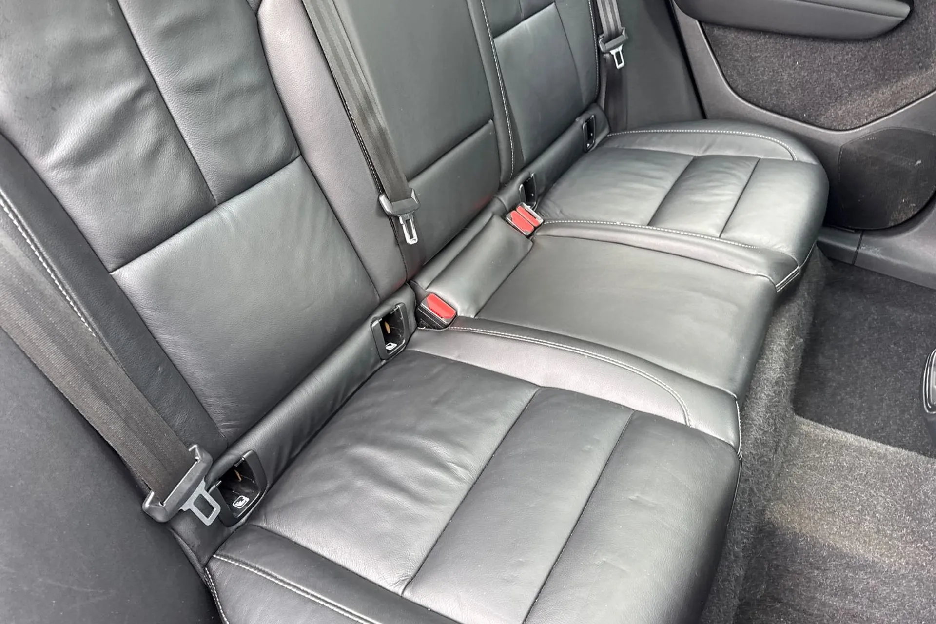 Volvo XC40 thumbnail image number 25