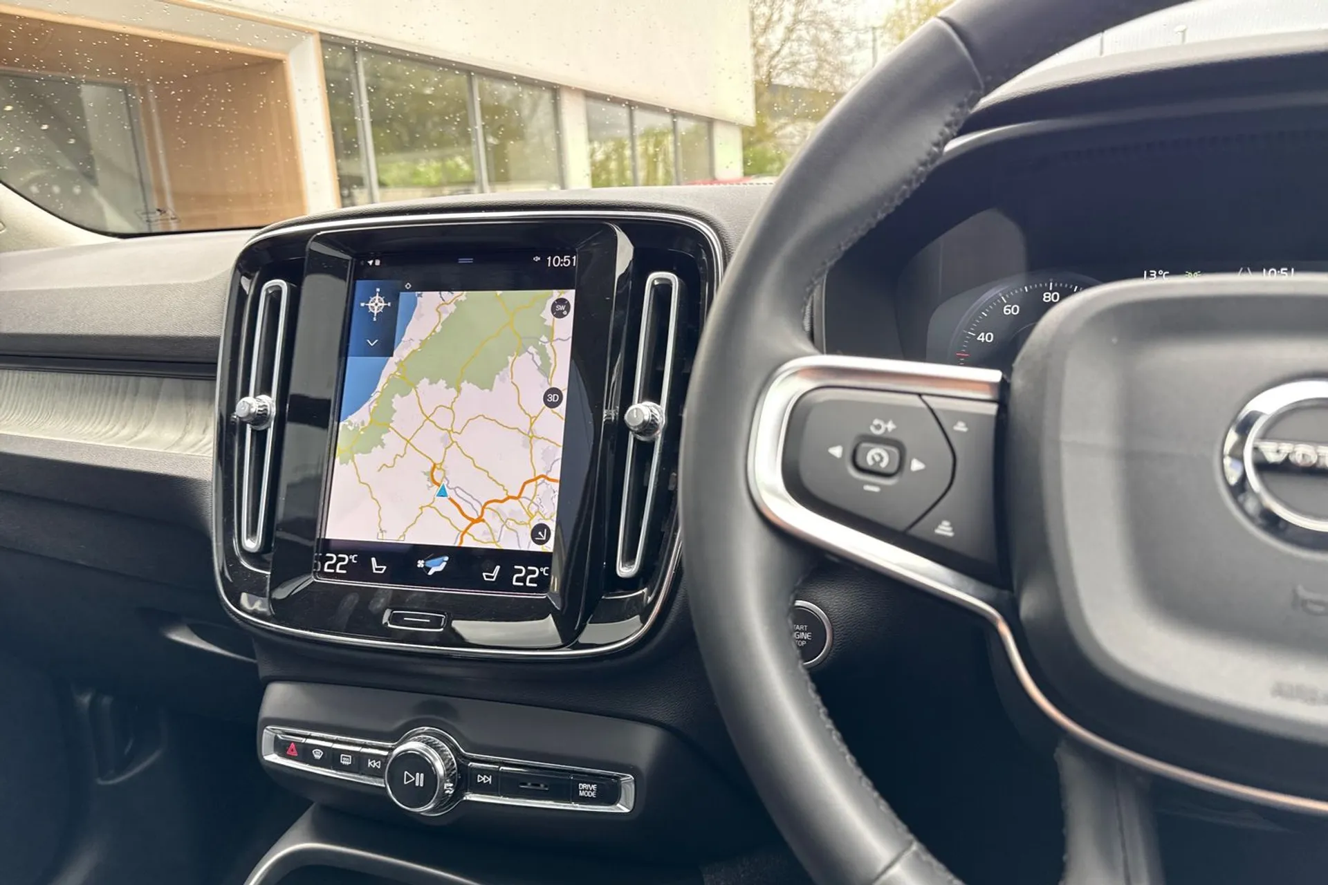 Volvo XC40 thumbnail image number 36